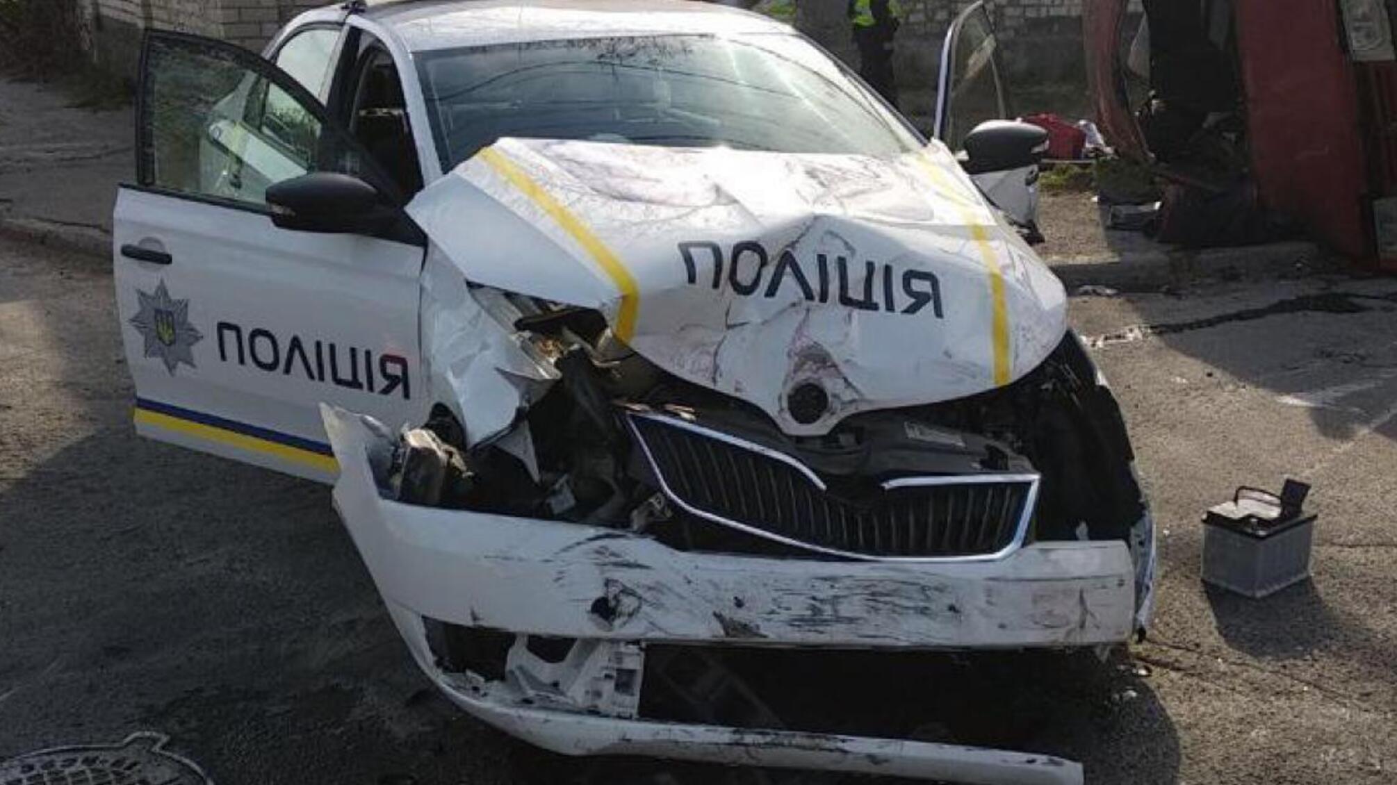 ДБР розслідує ДТП за участю автомобіля патрульної поліції