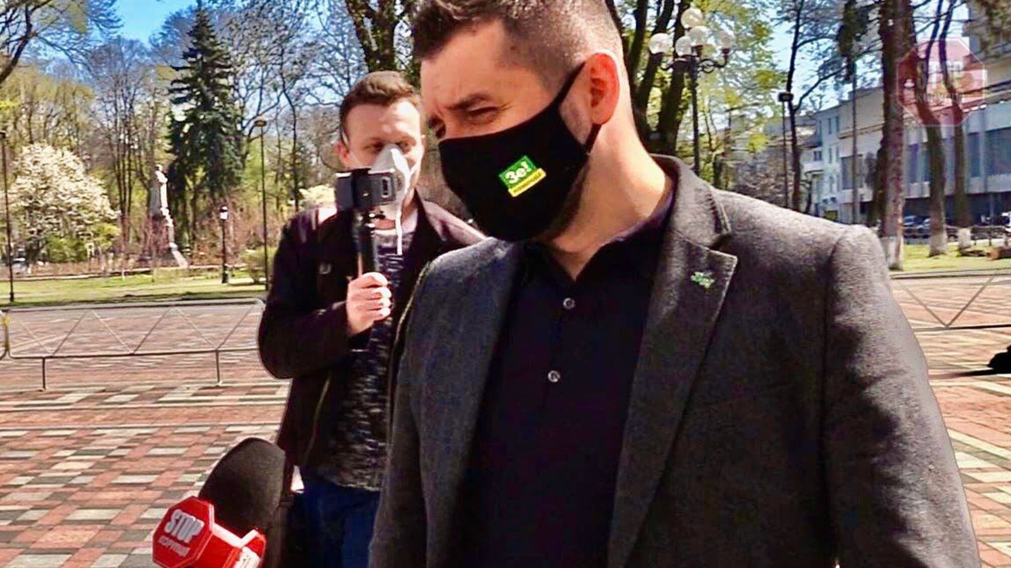 «Ми ведемо перемовини з лідерами церков, щоб закрити Лавру», – Арахамія