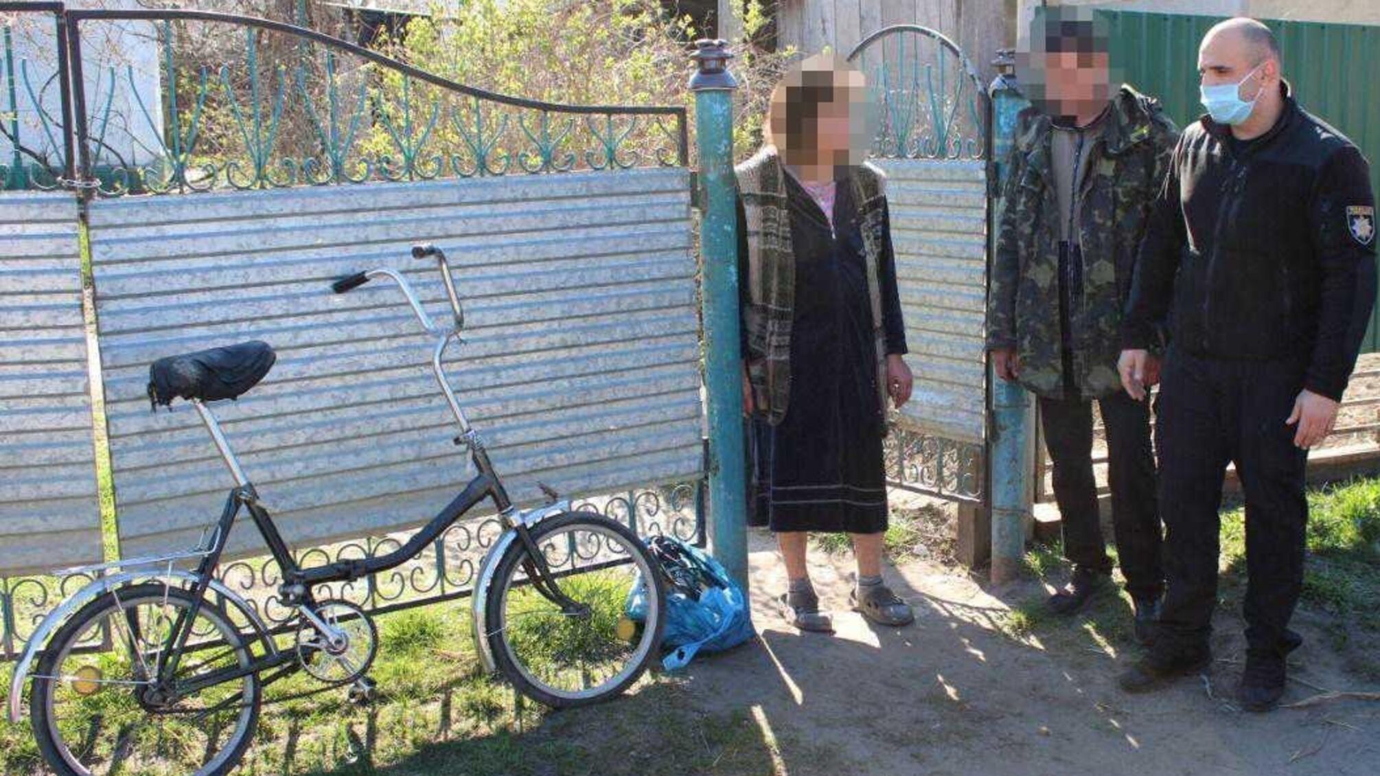 Співробітники Савранського відділення поліції повернули літній жительці району викрадені зловмисником велосипед та насос