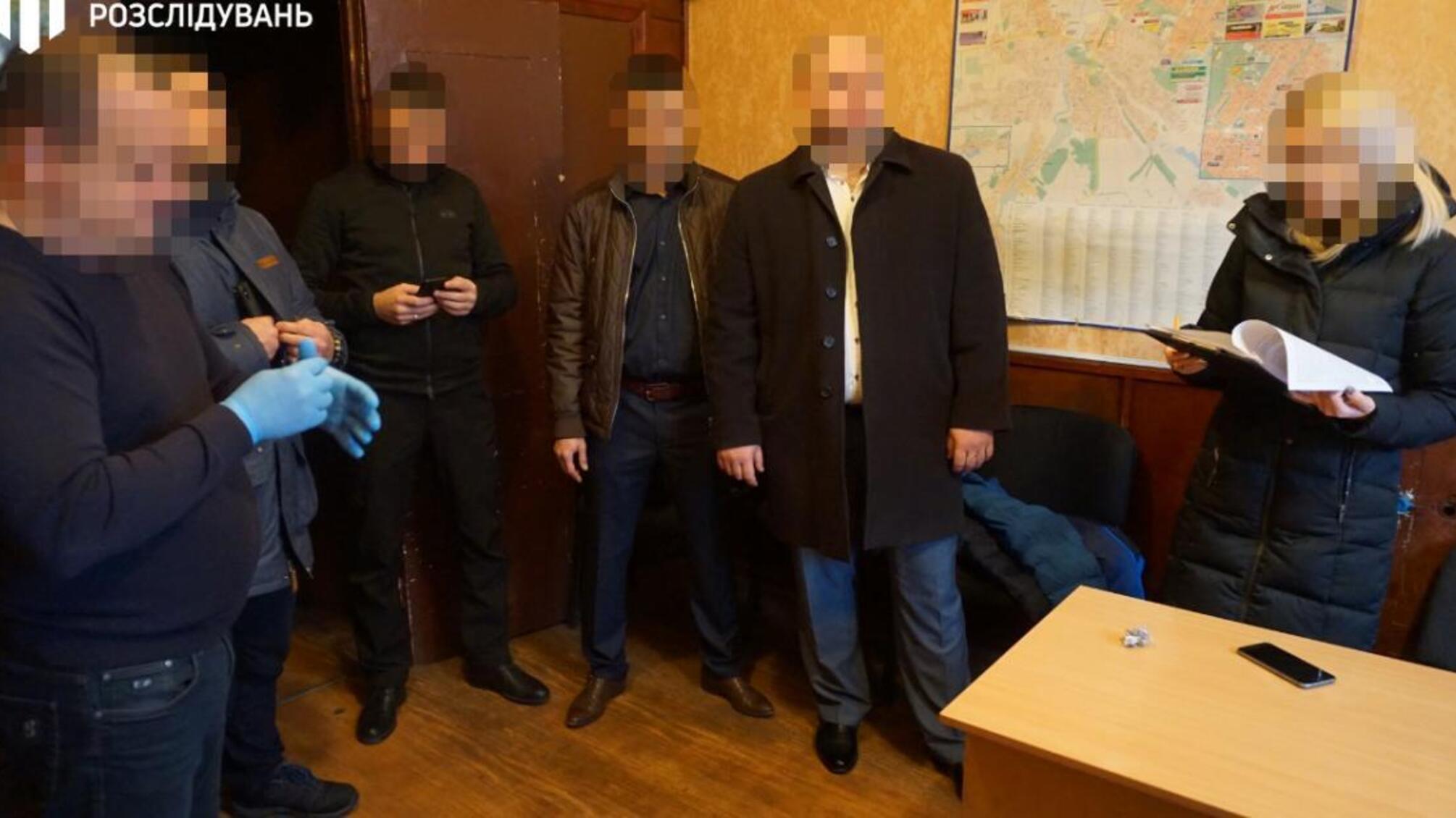 ДБР повідомило про підозру у катуванні трьом оперуповноваженим Нацполіції