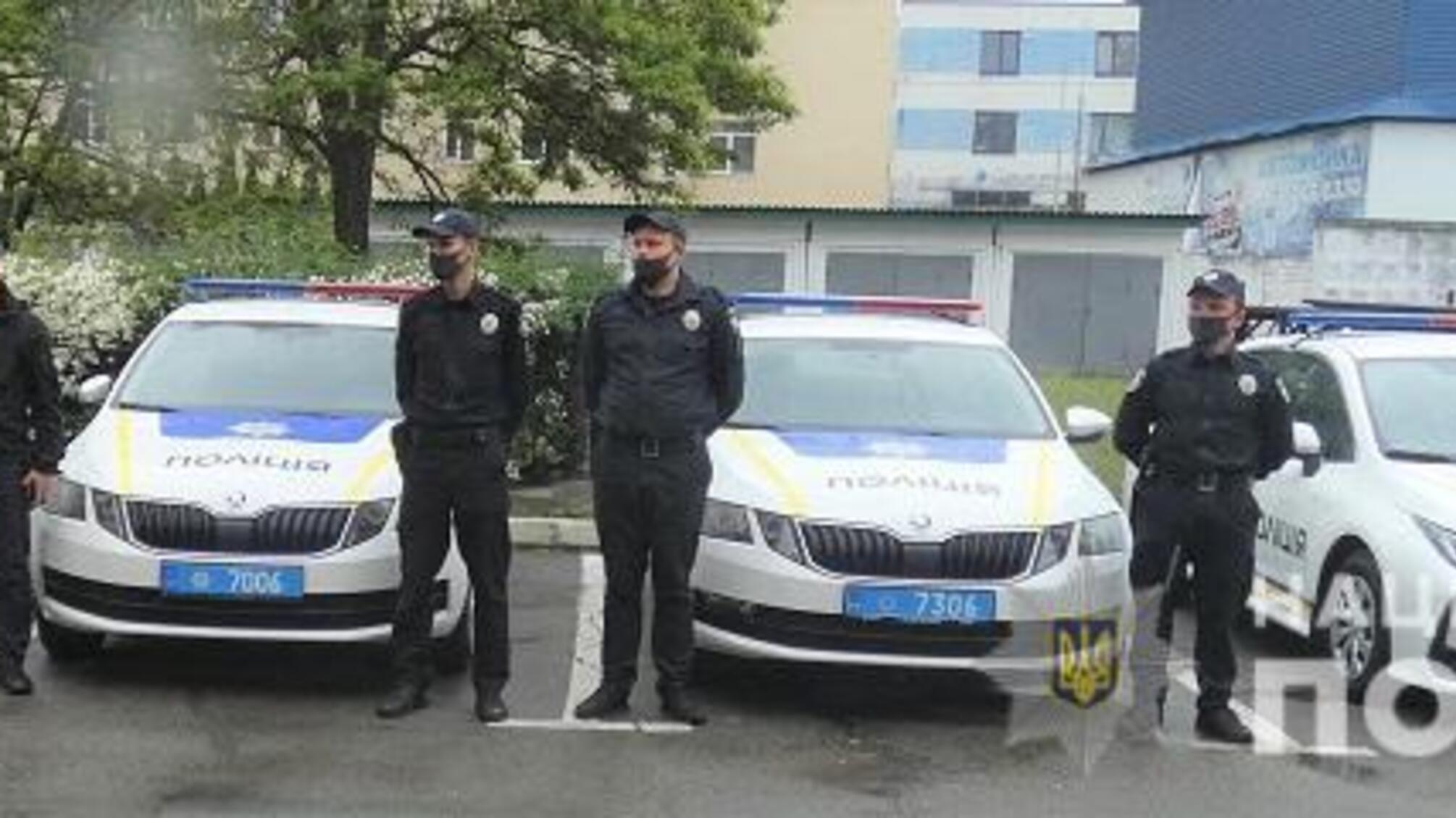 Іноземні партнери передали столичним поліцейським службові автівки та технічне обладнання