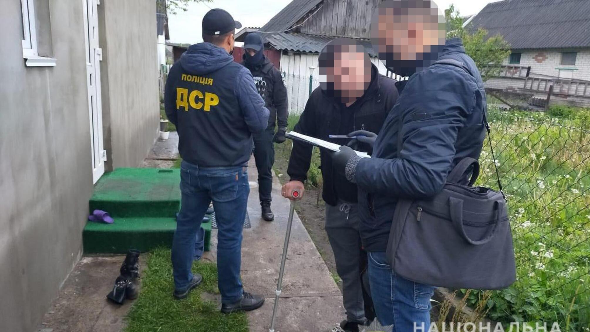 На Волині правоохоронці провели 24 обшуки у підозрюваних у незаконній вирубці та перевезенні лісу