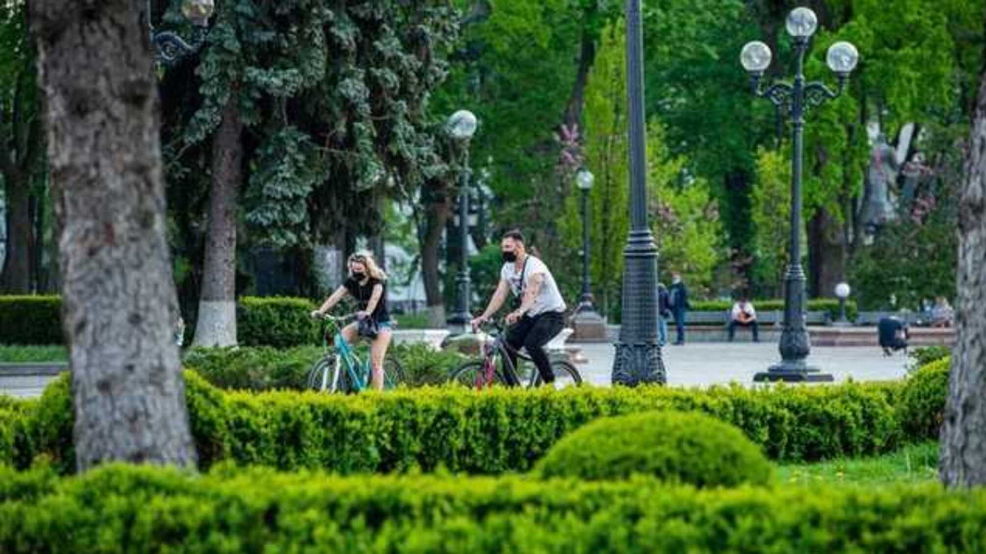 22% украинцев считают, что карантин нужно завершать - опрос