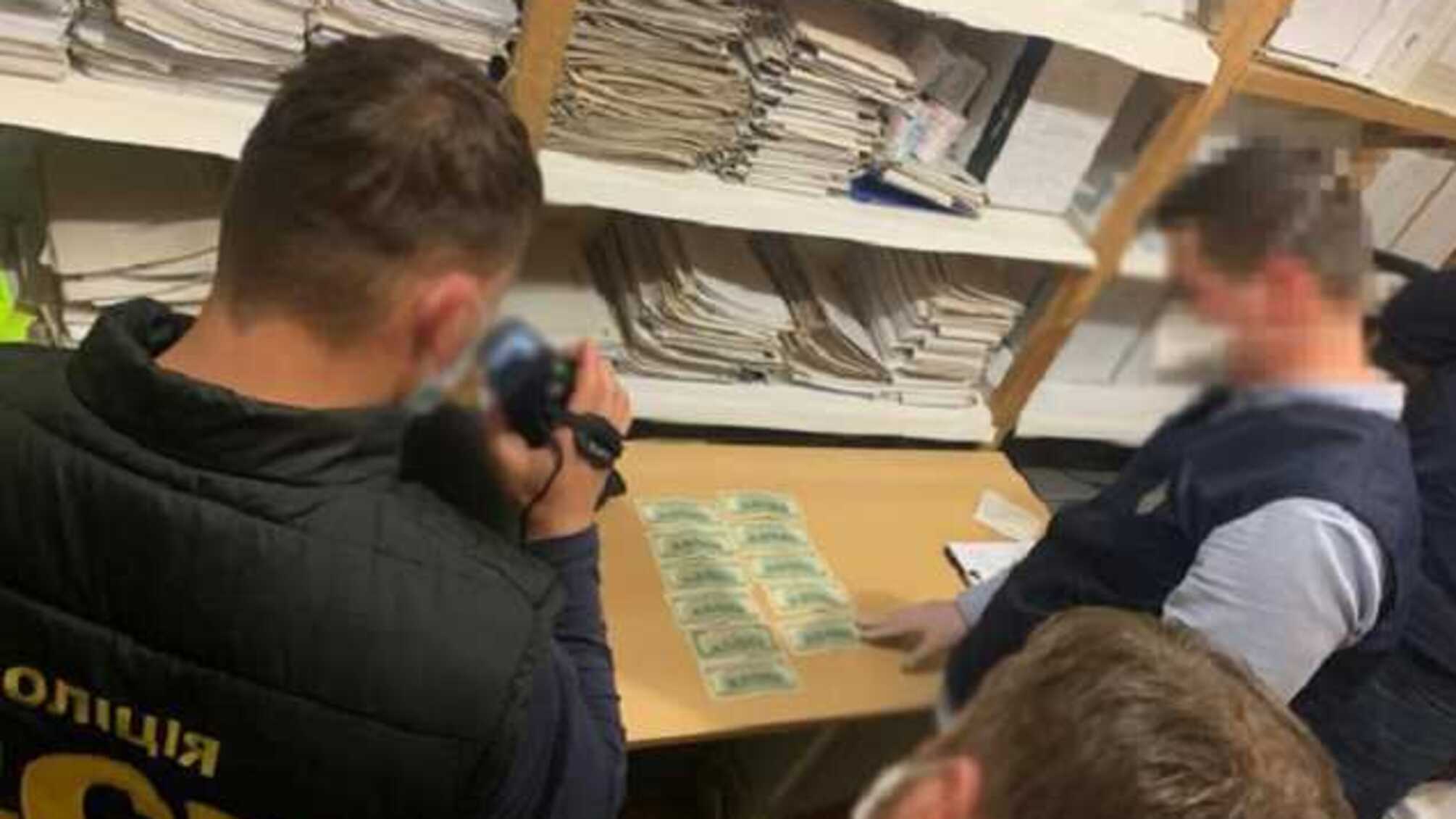 Председателя Закарпатского отделения АМКУ задержали на взятке