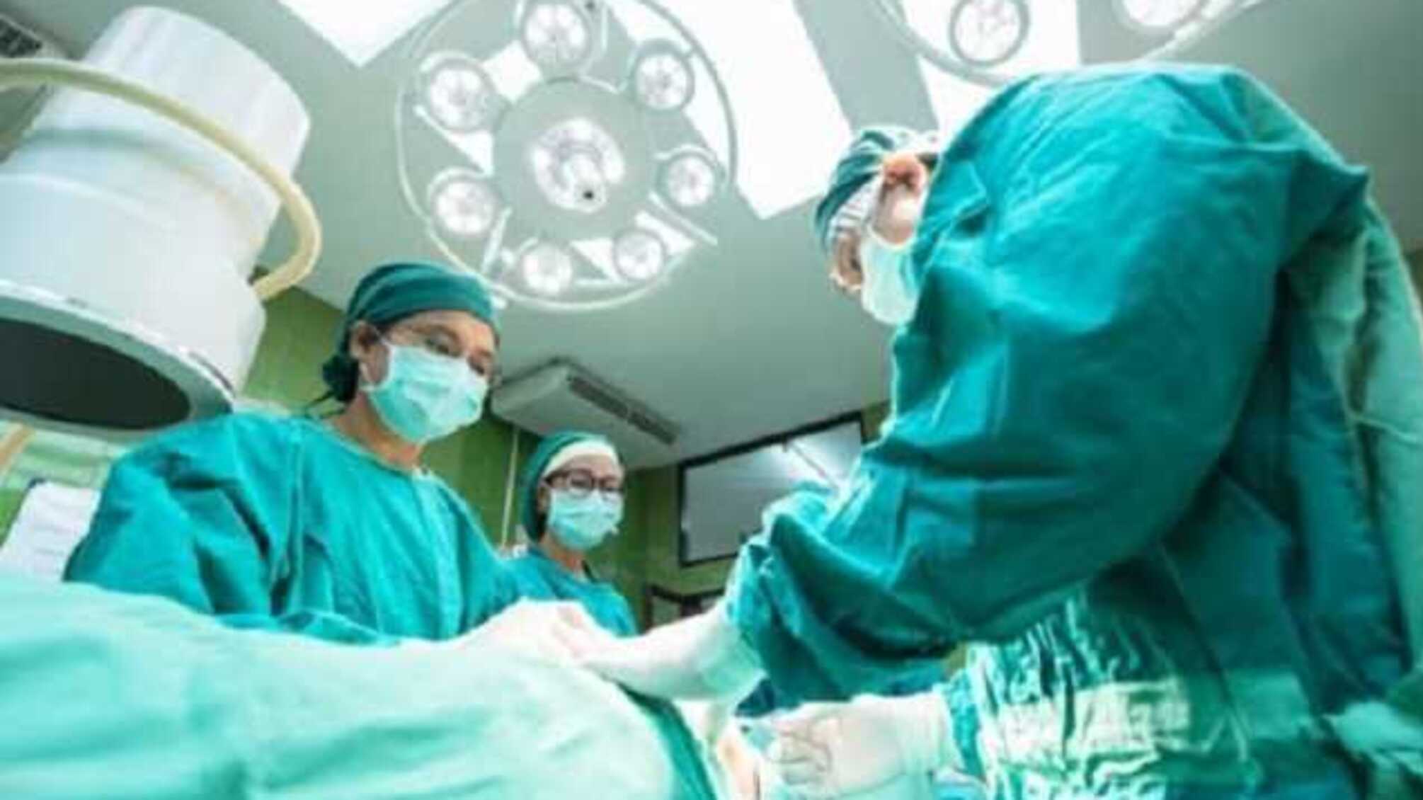 Тестирование на коронавирус и самоизоляция пациентов: как будут проводить плановые операции во время карантина