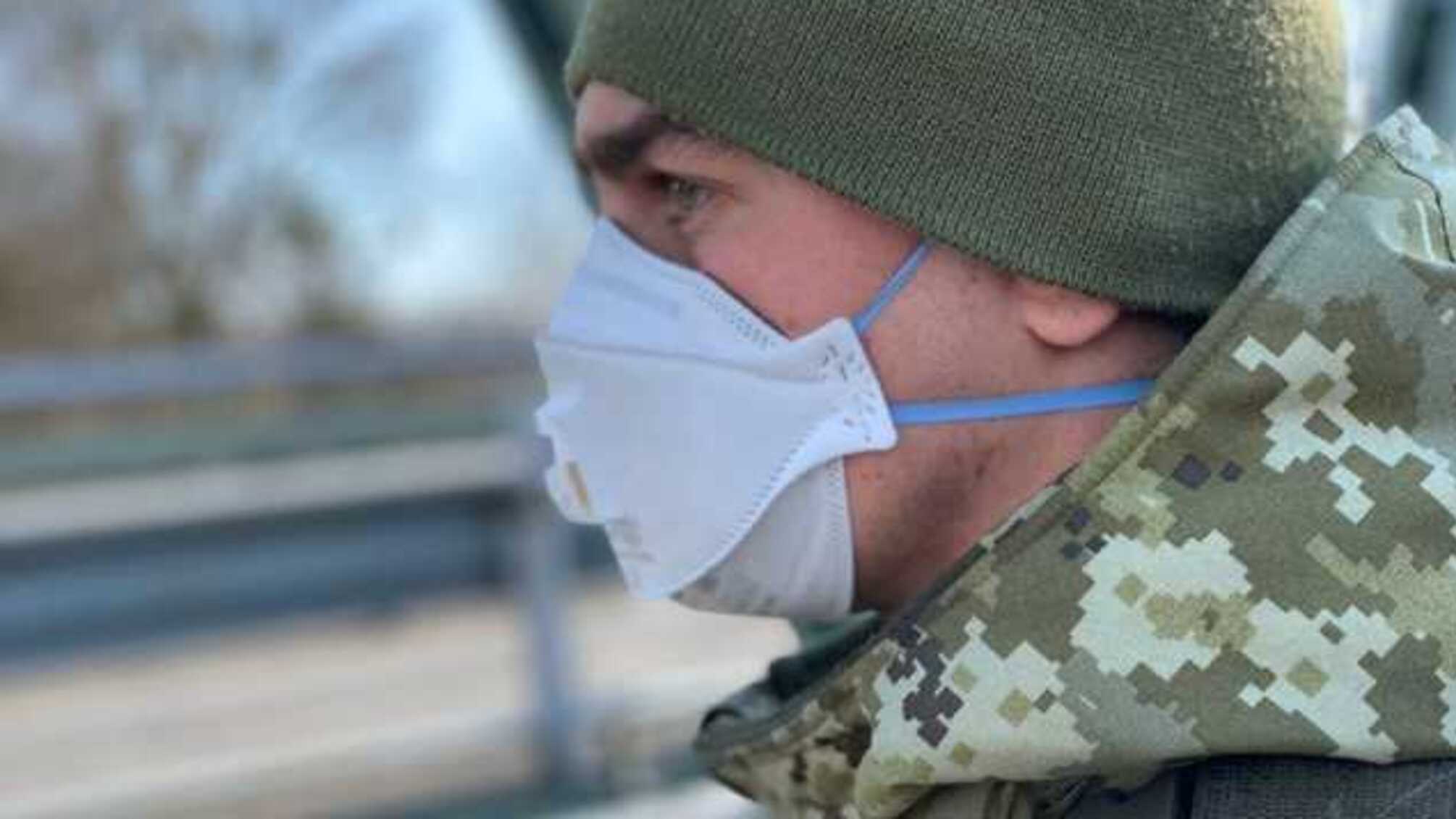 Коронавірус у ЗСУ: хворіють 30 військових, 49 – одужали