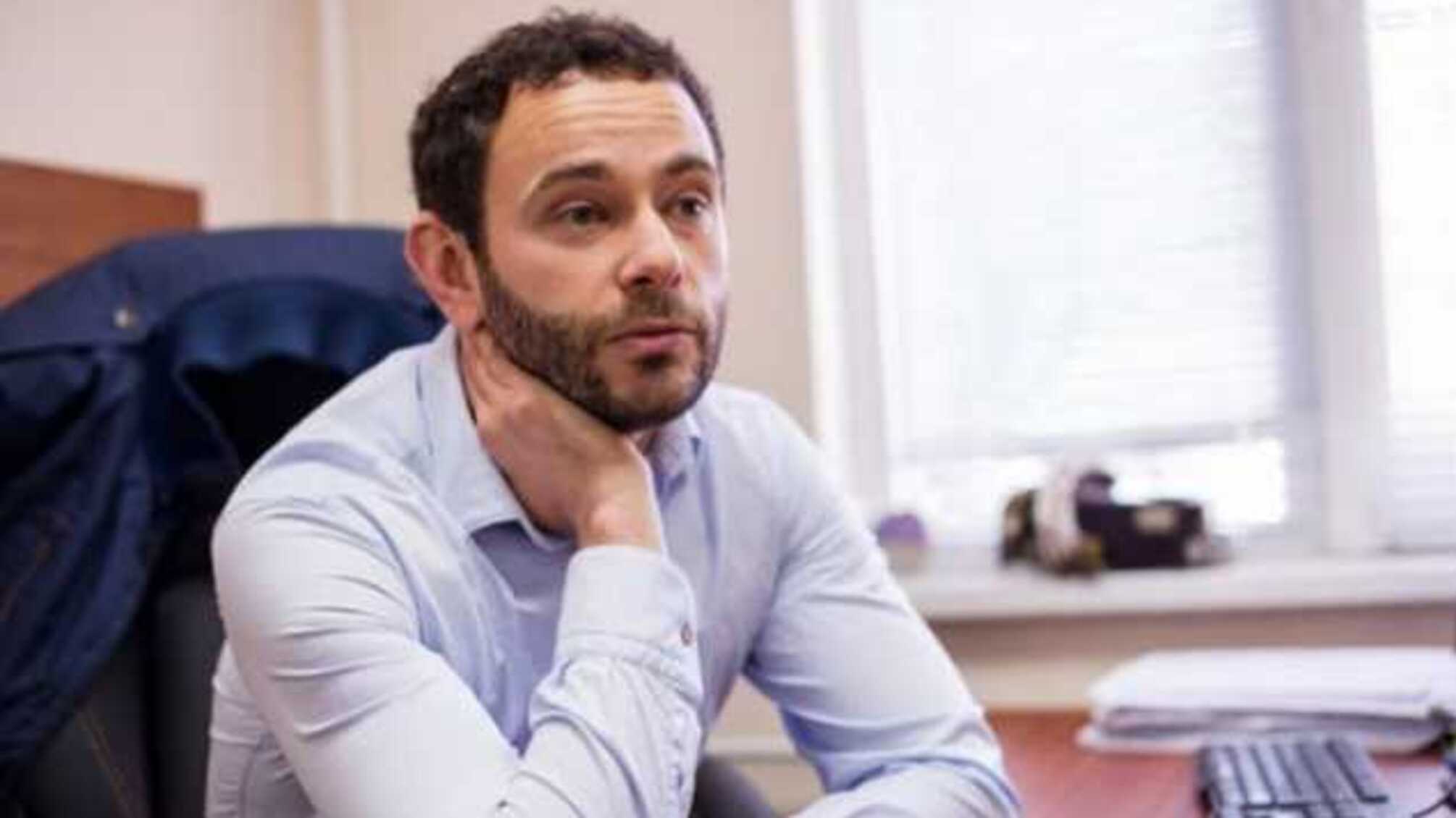 'Я - граф Дракула'. Дубинский прокомментировал попытку получения румынского паспорта