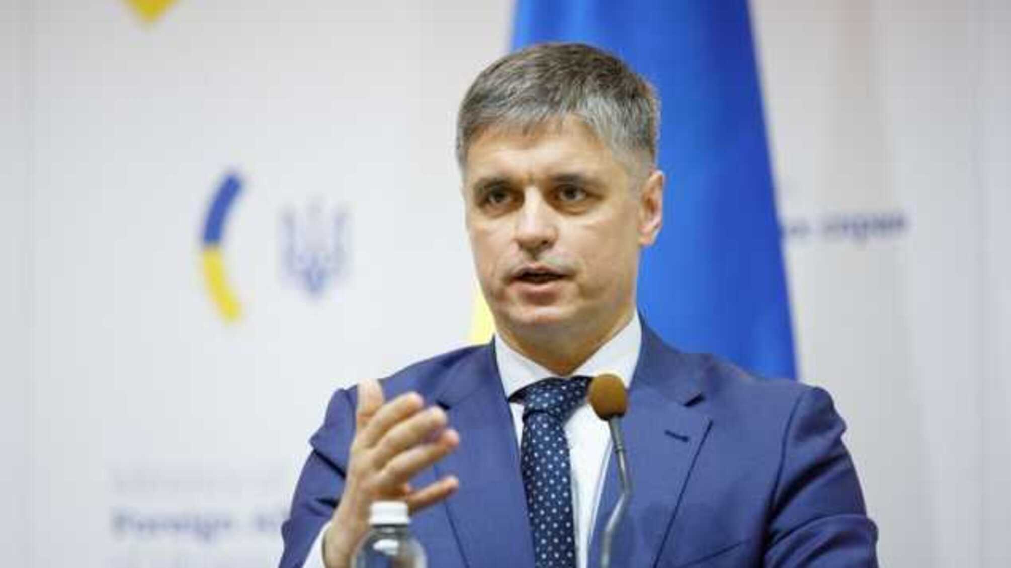 Правительство не мешает найму украинцев иностранными работодателями, - Пристайко