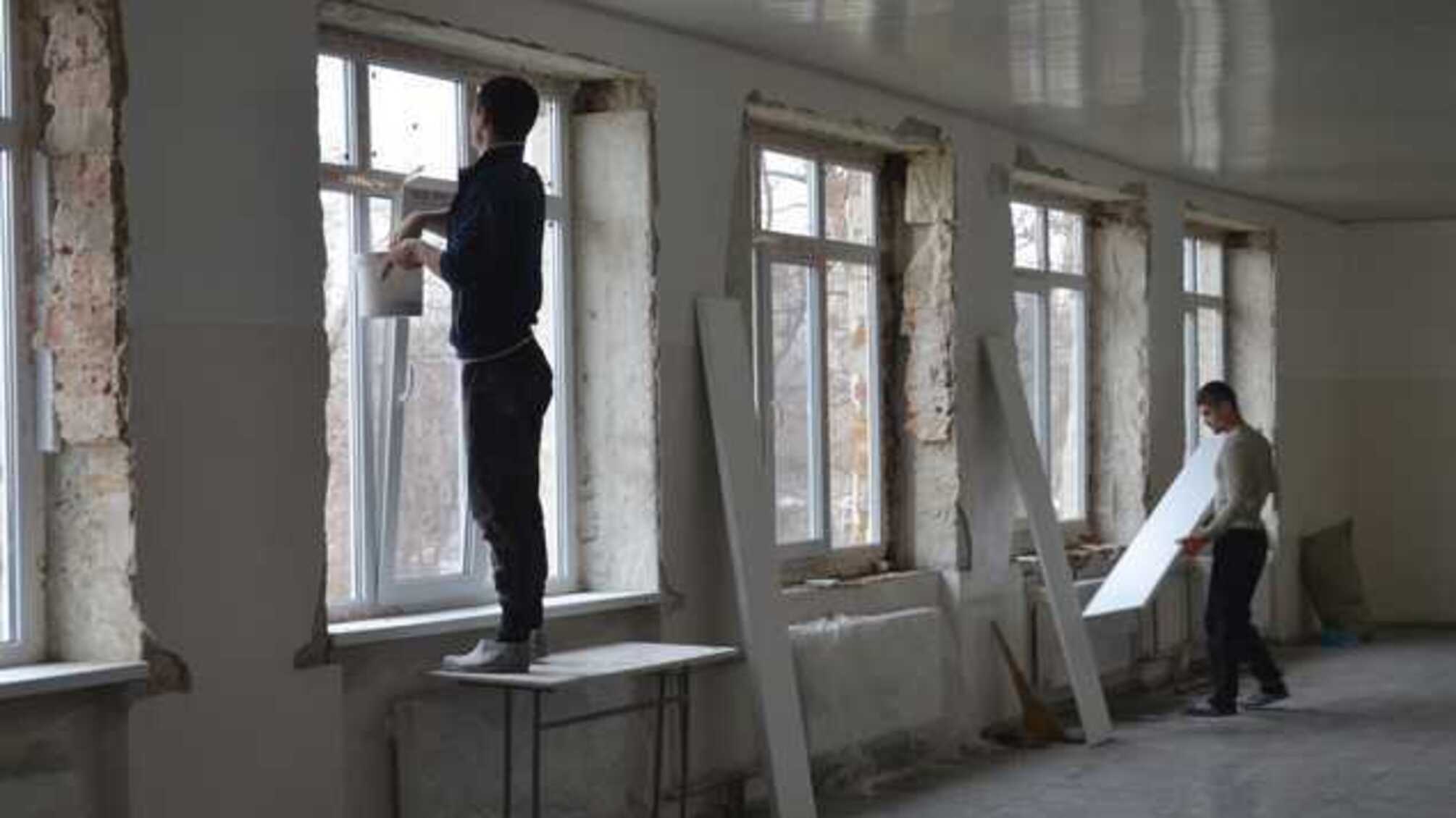 Как чиновники Киева зарабатывают на ремонтах школ