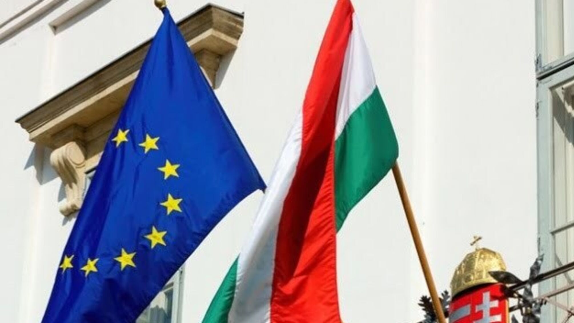Євродепутати вважають, що 'карантинні' закони Угорщини порушують демократію