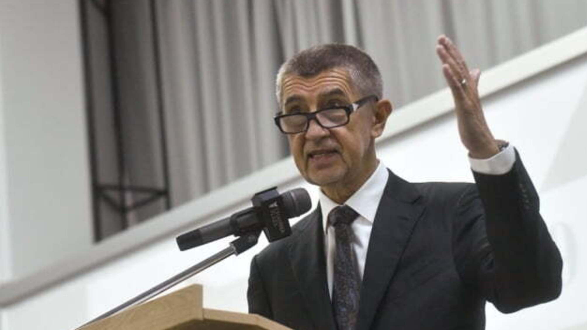 Прем'єр Чехії вважає можливим відкрити кордон з ФРН у середині червня