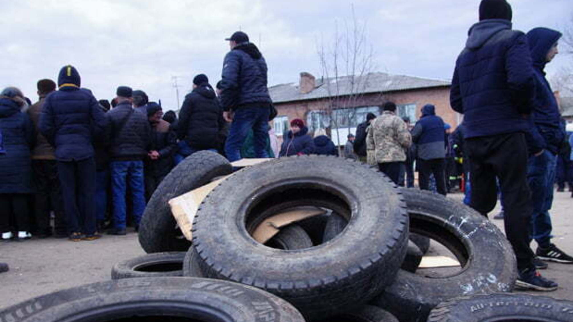 Суд оштрафував двох учасників сутичок у Нових Санжарах