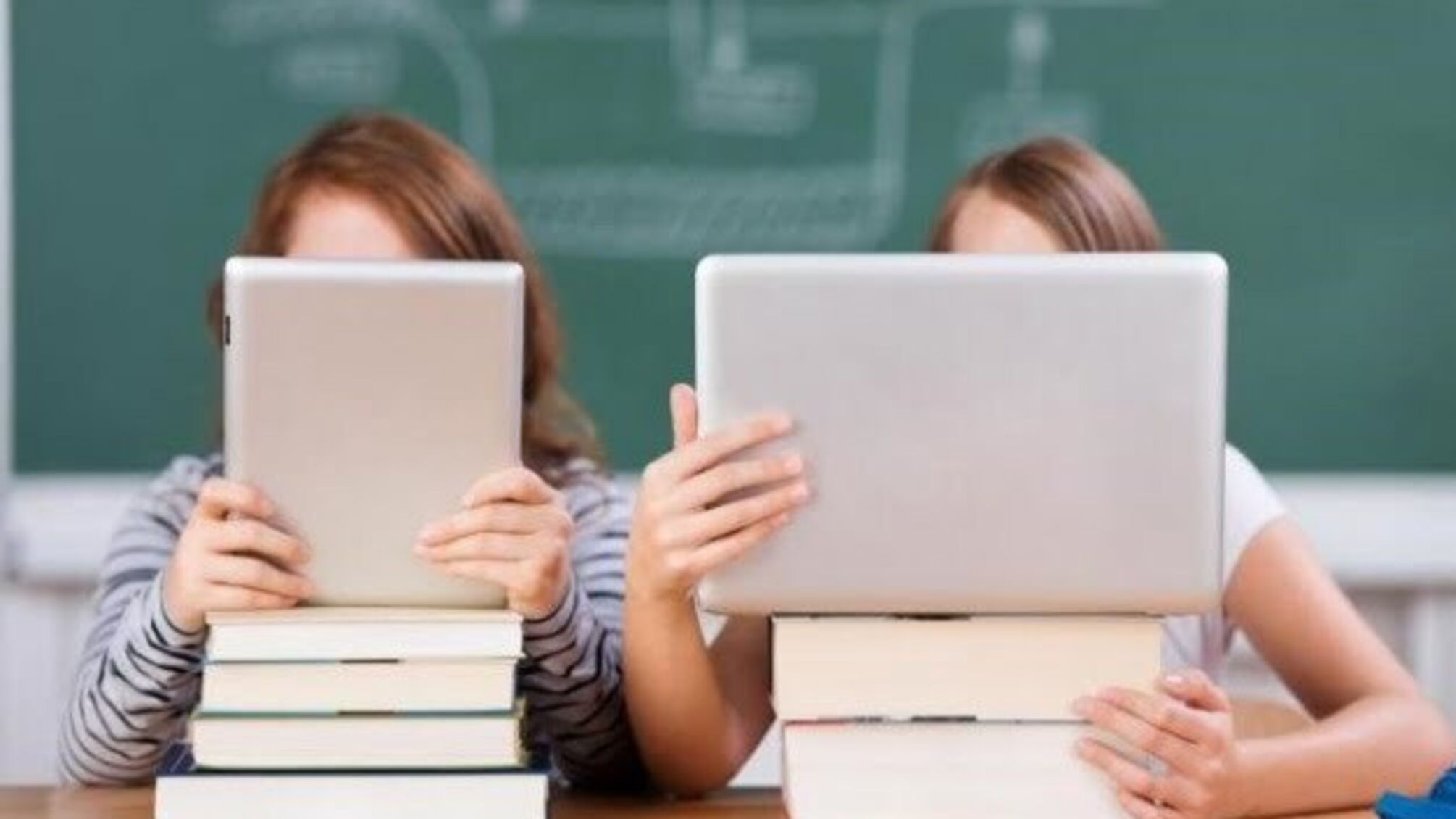 Франція з 12 травня відчиняє майже усі школи