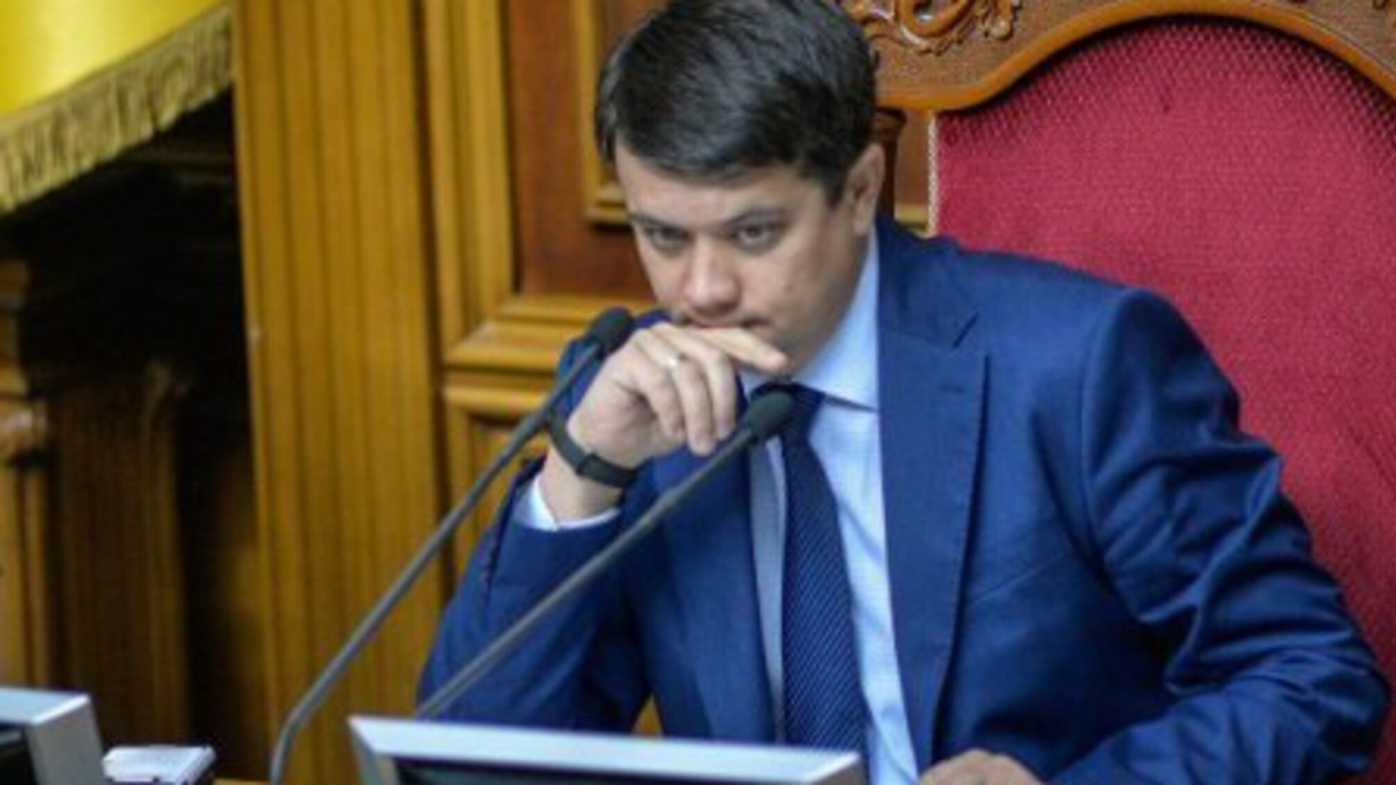 Разумков розповів, чи є інфіковані Covid-19 у Раді