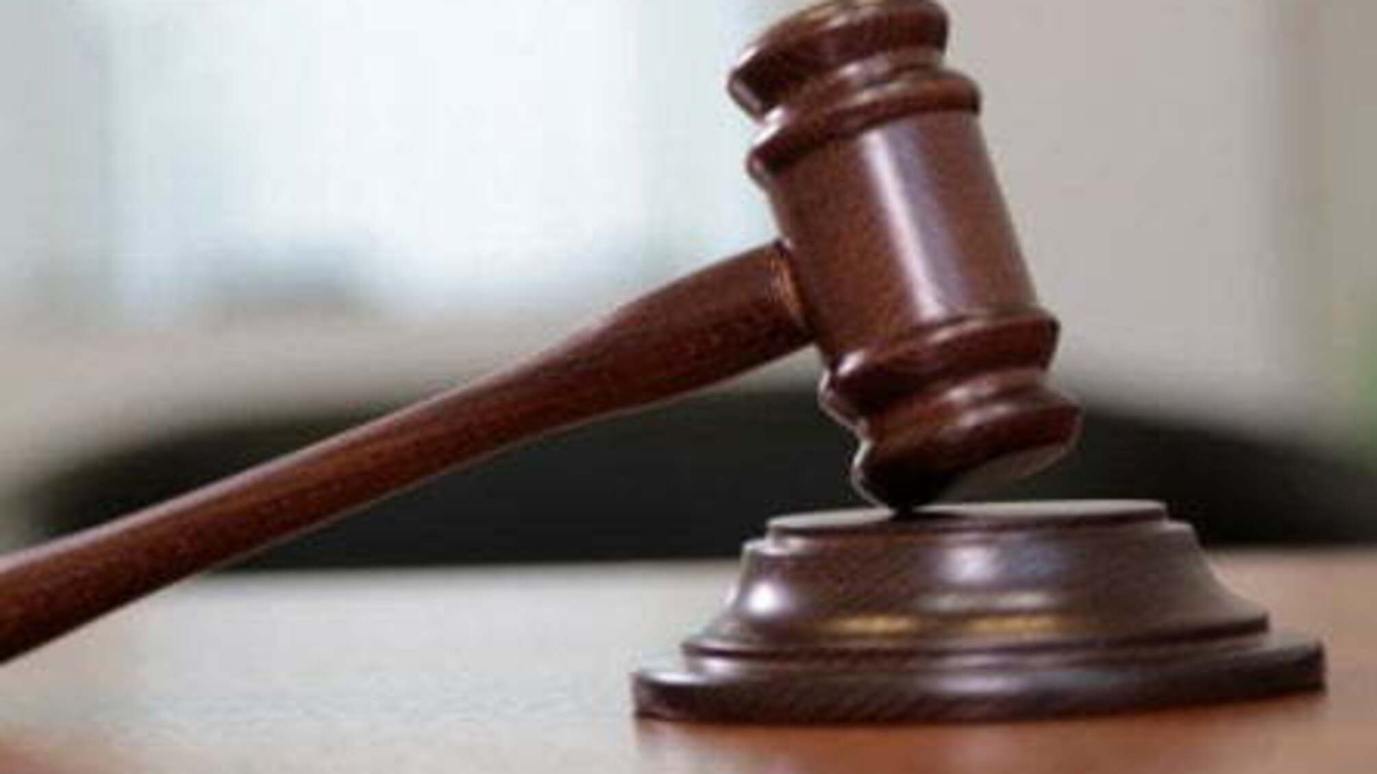 Чоловік розбещував 9-річну дівчинку