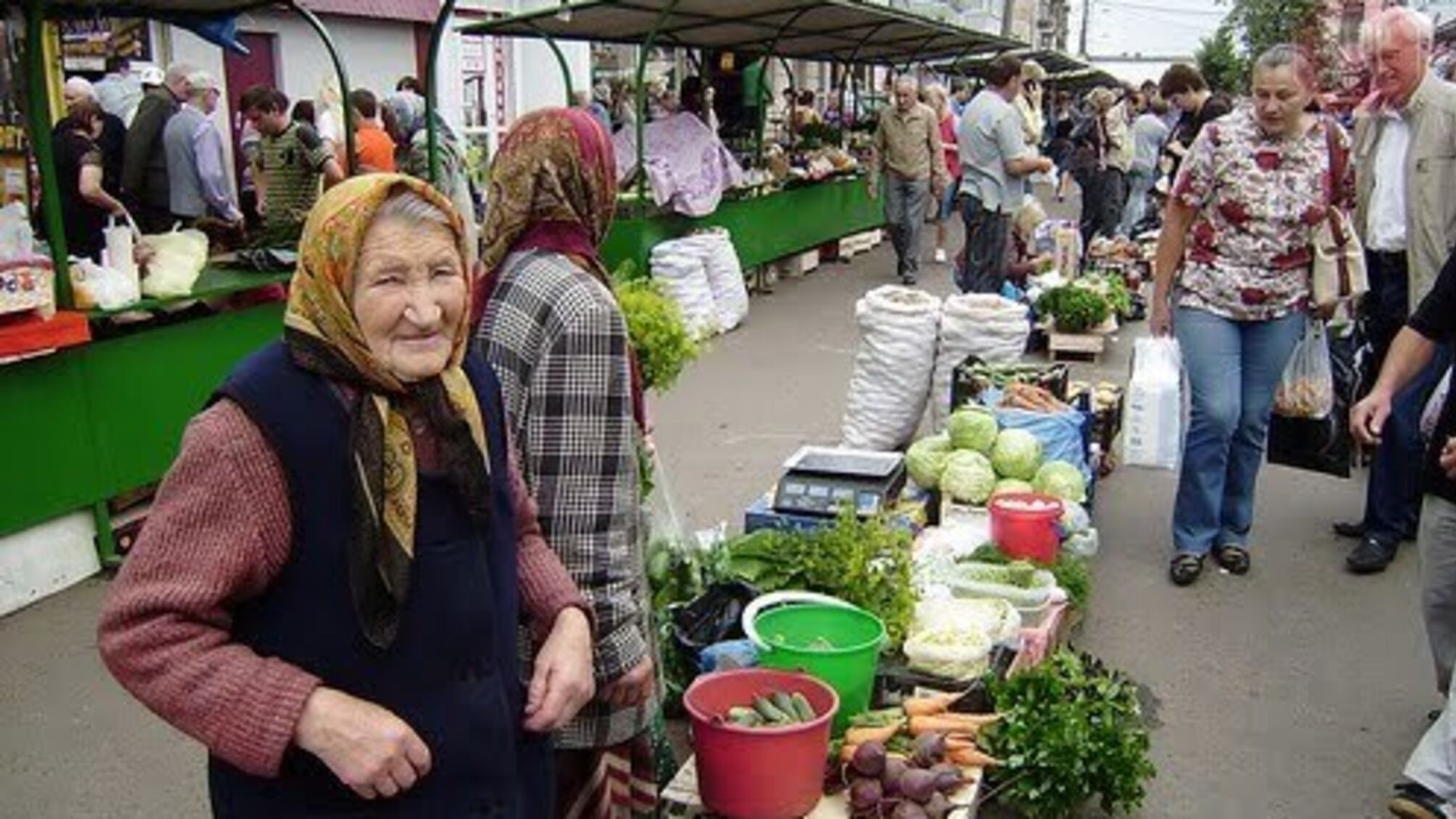 У Києві вже завтра можуть відкрити 13 ринків (список)