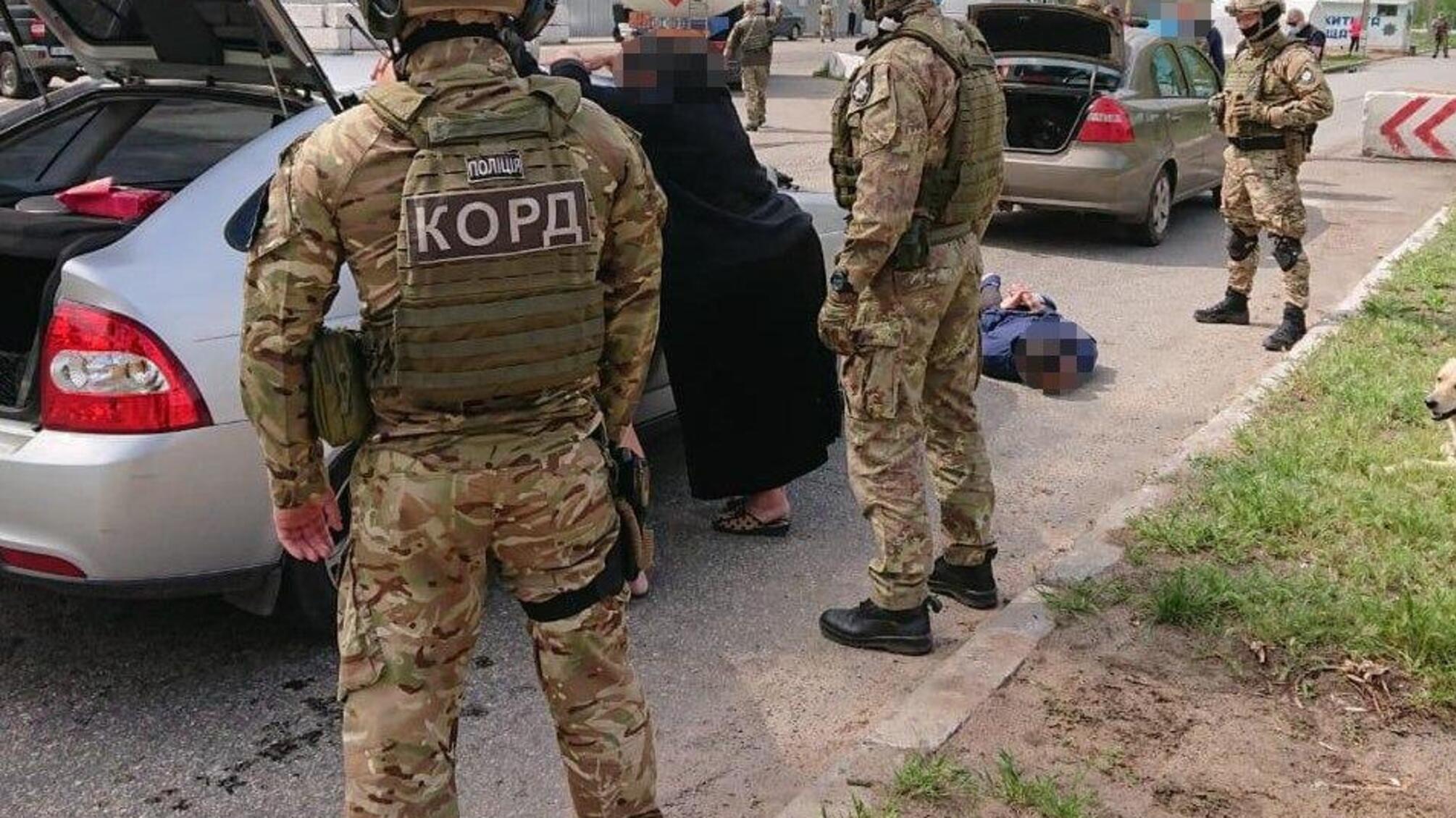 На Луганщині затримано злочинну групу за вимагання у фермера двох мільйонів гривень