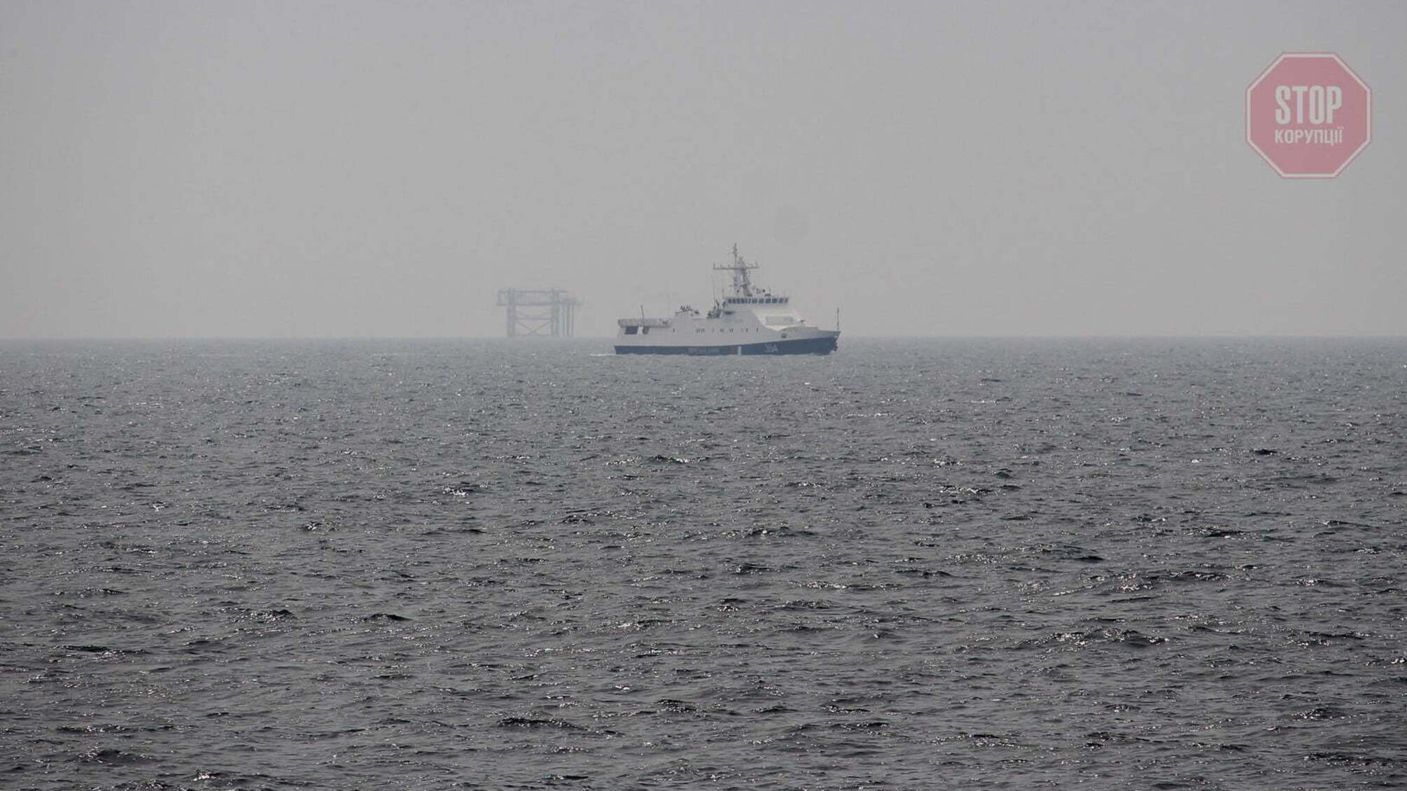 Росіяни проводять незаконний видобуток на газових родовищах у Чорному морі (відео)