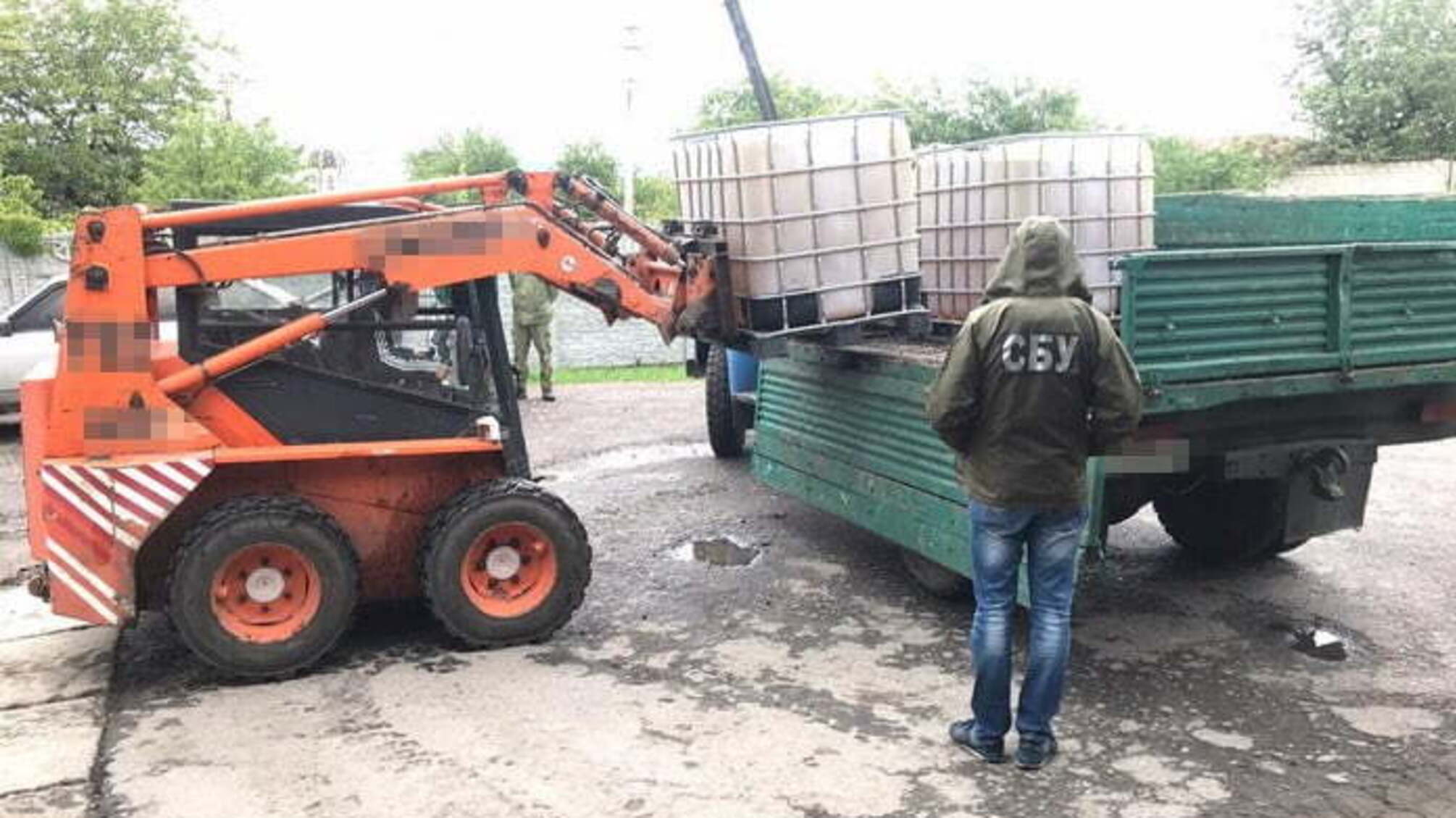 СБУ викрила нелегальний продаж дизпалива через підпільні автозаправні станції на Донеччині