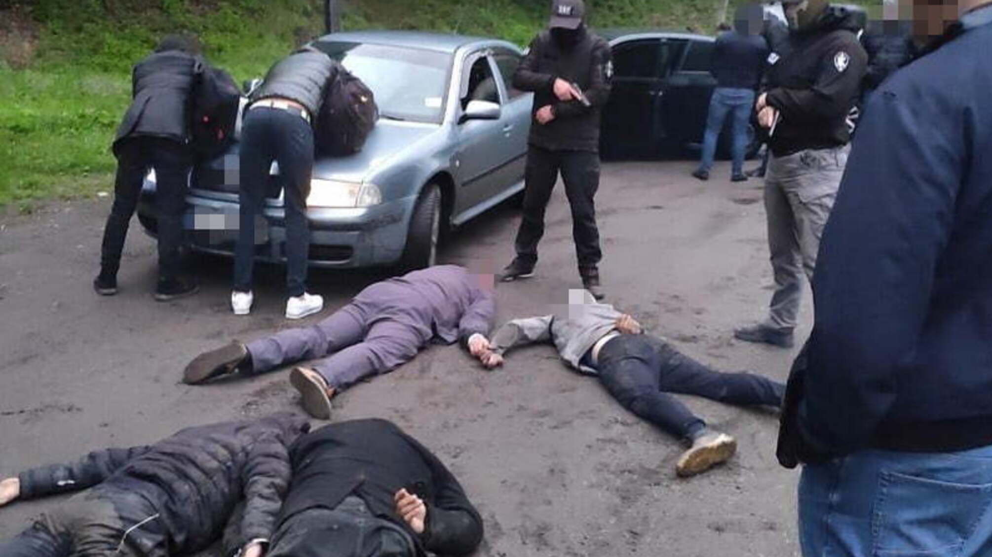 У Києві та Закарпатті СБУ затримала організатора і учасників нелегального переправлення іноземців до Євросоюзу