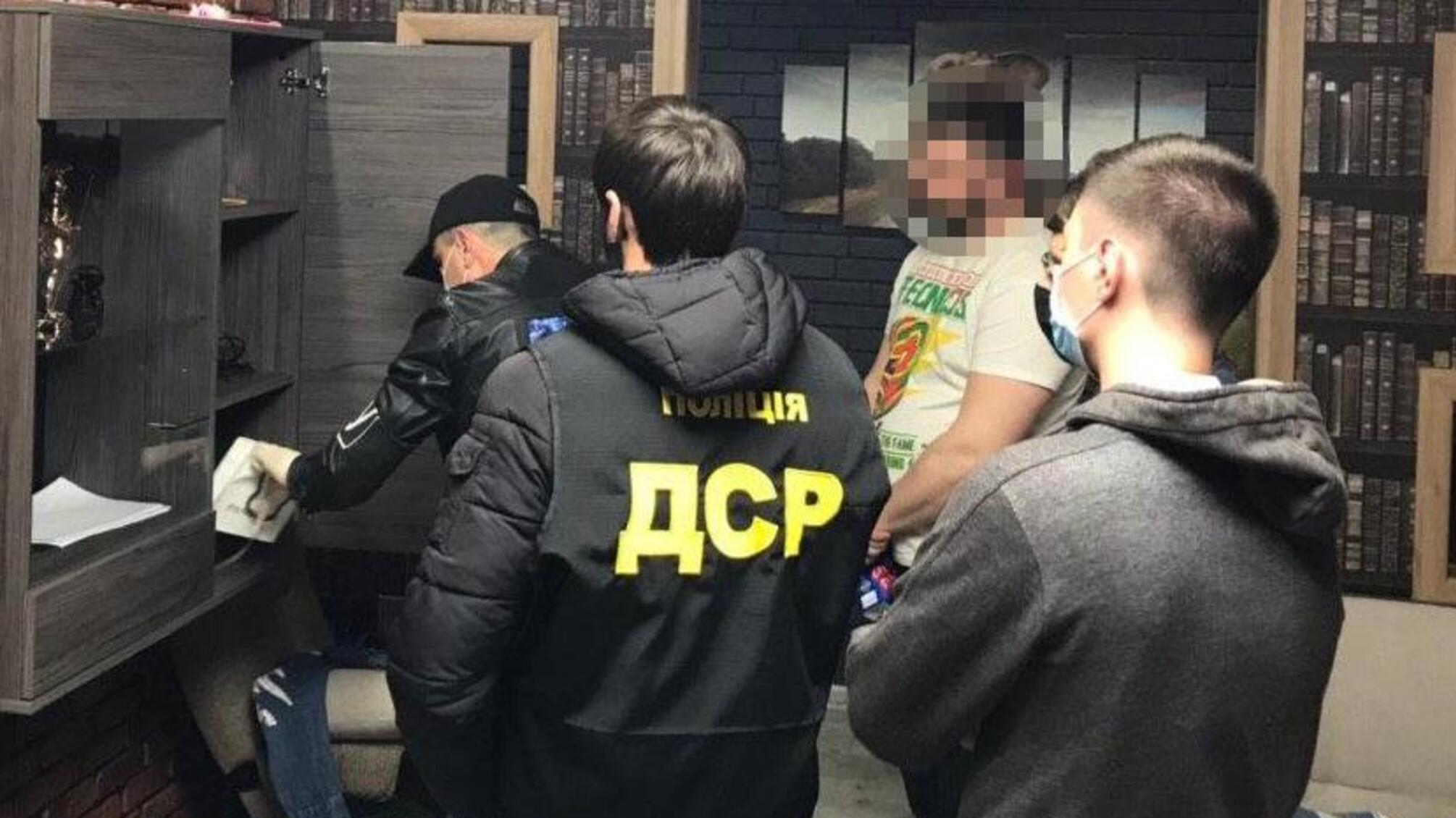 Суд взяв під варту членів наркоугруповання за збут амфетаміну у Кривому Розі