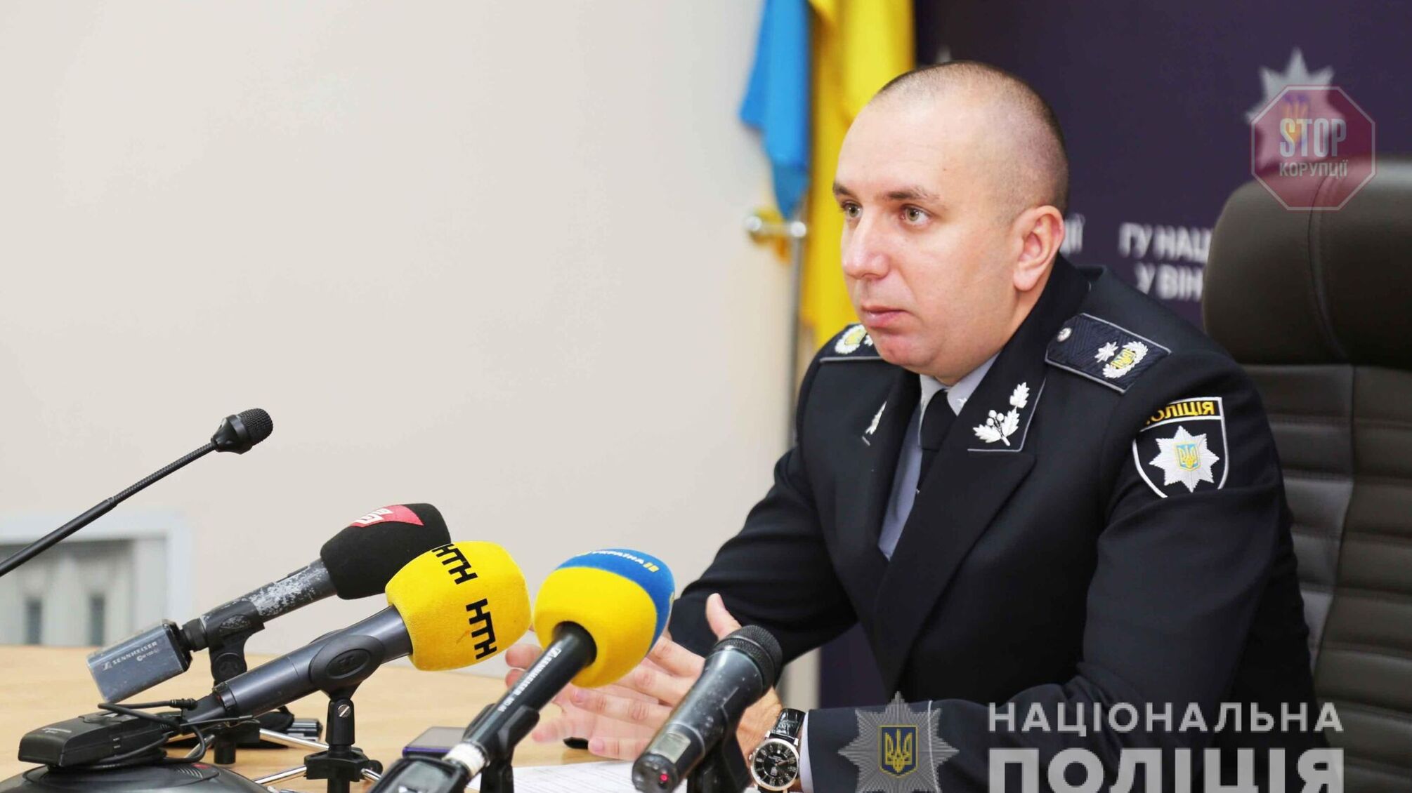 Педос, бувай! Керівника поліції Вінниччини, який хотів підкинути наркотики журналістам, відсторонили