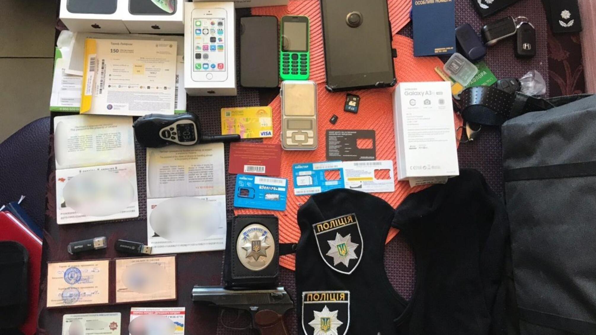 За рішенням столичного суду озброєну банду, яка викрадала людей та вимагала гроші, взято під варту