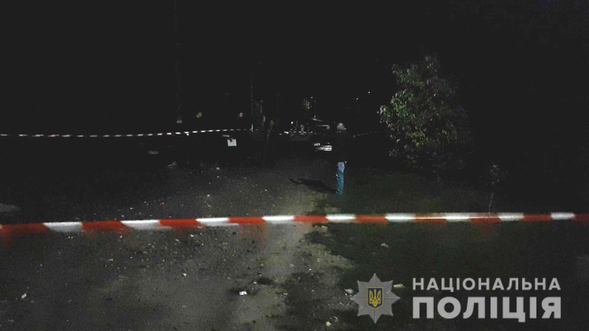 Подільські детективи проводять досудове розслідування за фактом нанесення смертельних тілесних ушкоджень сільському жителю