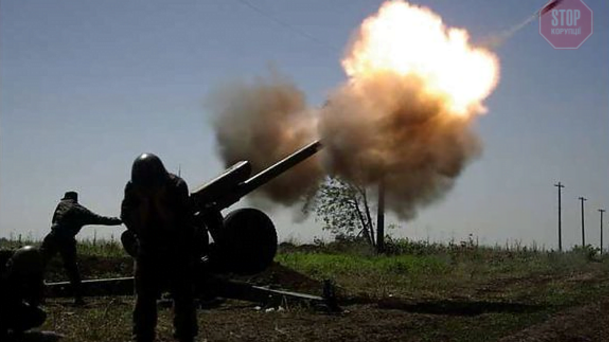 На Донбасі бойовики знову відкривали вогонь: один військовий поранений, троє травмовані