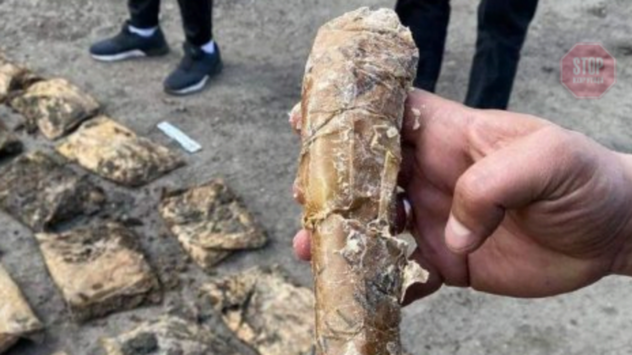 На Луганщині правоохоронці вилучили понад 200 кілограмів вибухівки (фото)