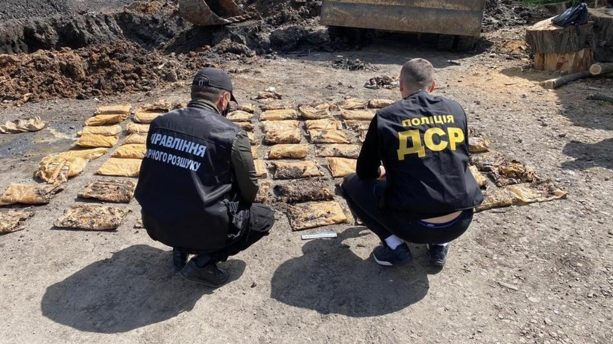 На Луганщині поліцейські вилучили більше 200 кілограмів вибухівки