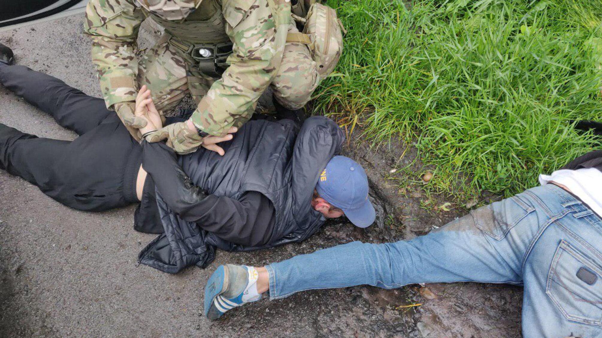 Розшук учасників стрілянини у Броварах: п’ять осіб затримали на Вінниччині