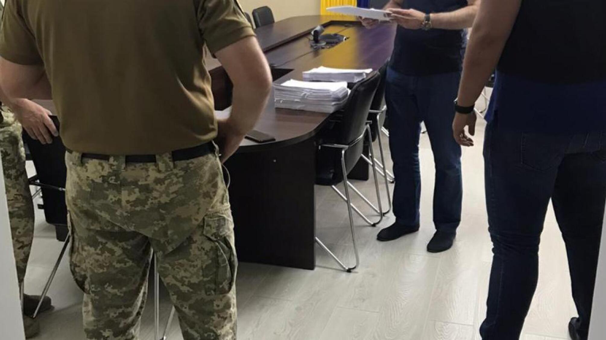 Заволодіння понад 11 мільйонами гривень під час будівництва казарм – ДБР повідомило про підозру двом посадовцям квартирно-експлуатаційного управління