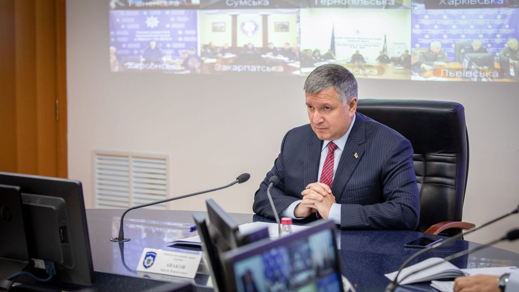 Арсен Аваков: Через різке погіршення погоди та паводки на Прикарпатті та Буковині введено надзвичайні заходи безпеки