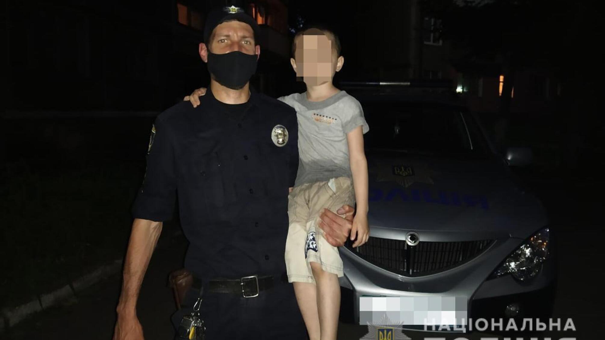 На Дніпропетровщині поліцейські повернули додому двох зниклих дітей