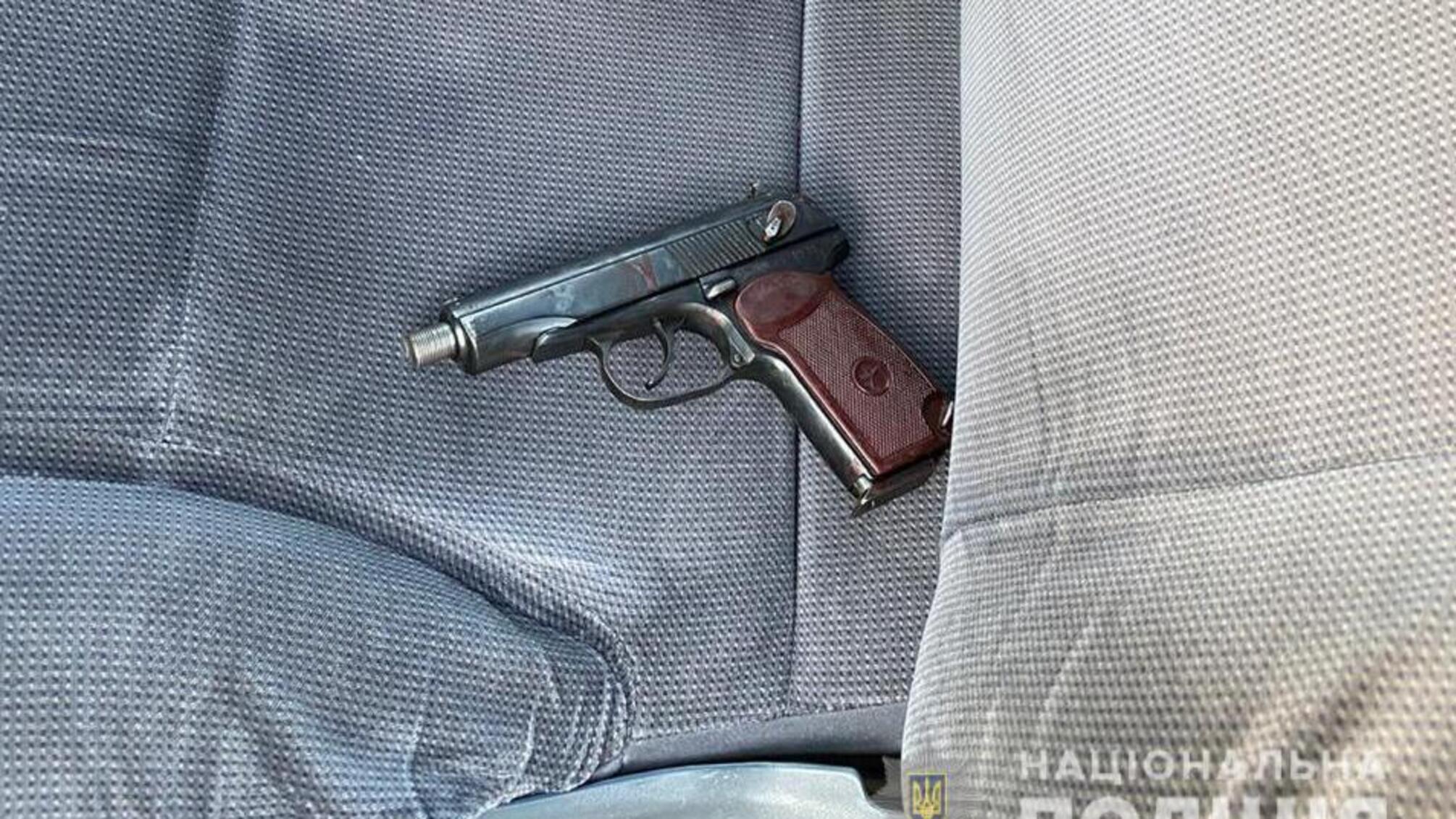 У Дніпрі поліцейський загинув під час затримання підозрюваного у розбійному нападі