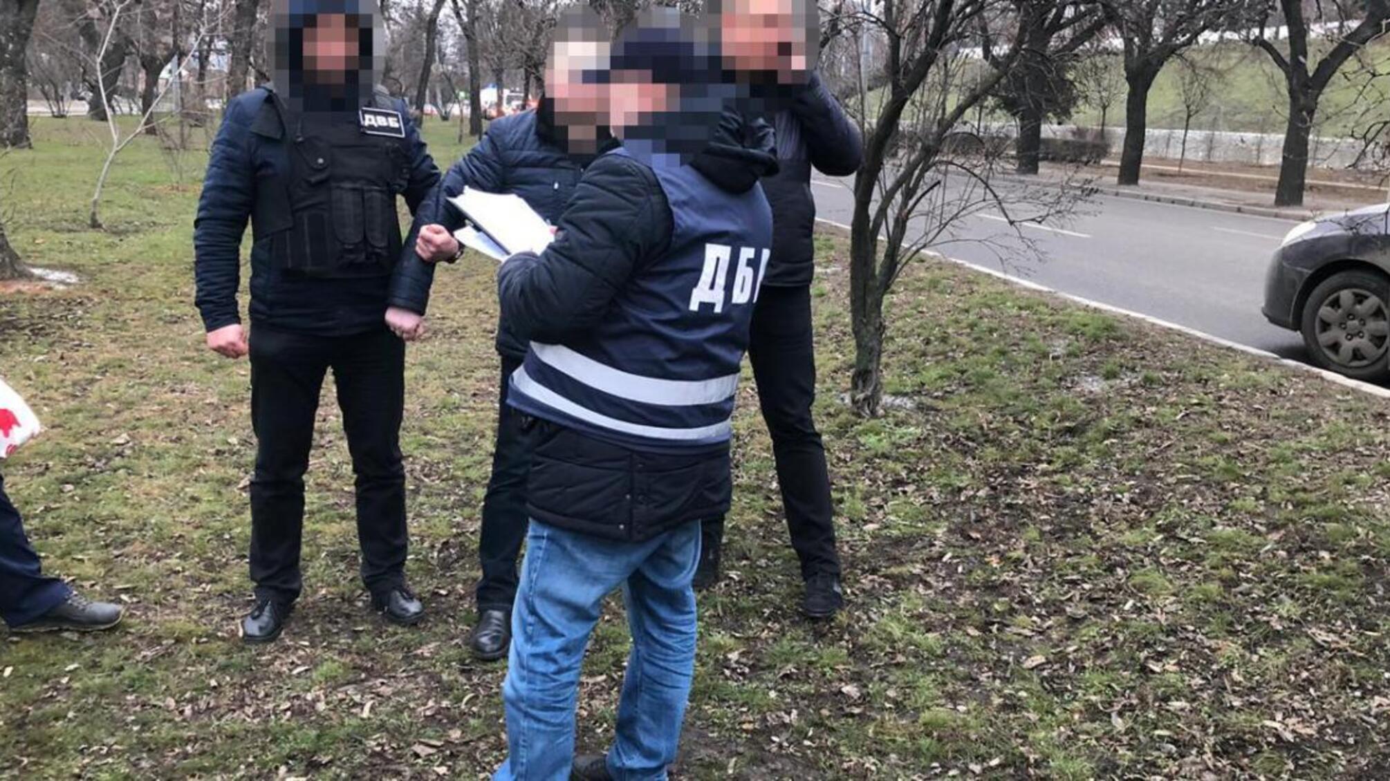 1500 доларів США за невідкриття кримінального провадження — колишній оперуповноважений Нацполіції постане перед судом