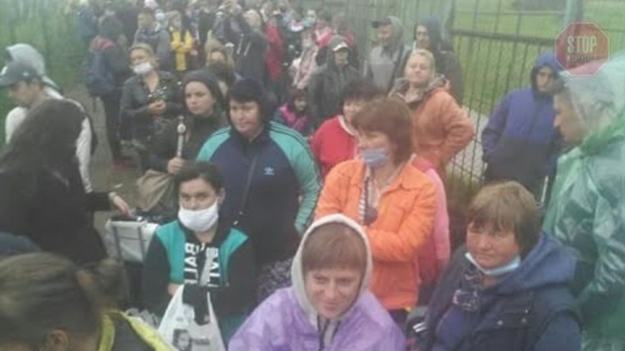 На кордоні з Польщею утворились черги заробітчан (фото)