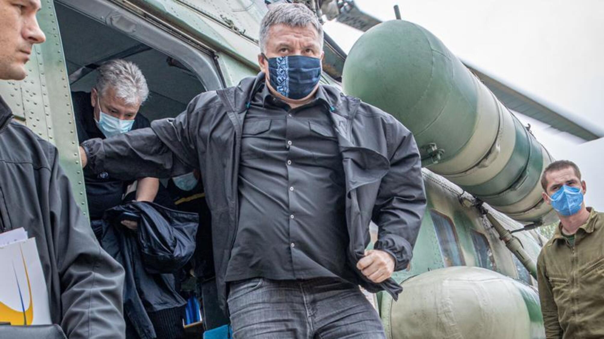 Для подолання наслідків повені у Карпатах задіяно шість одиниць авіаційної техніки МВС