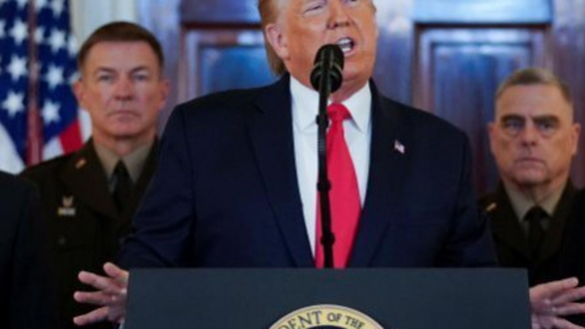 "Це - терор, а не мирні акції". Трамп оголосив про введення військ до Вашингтона