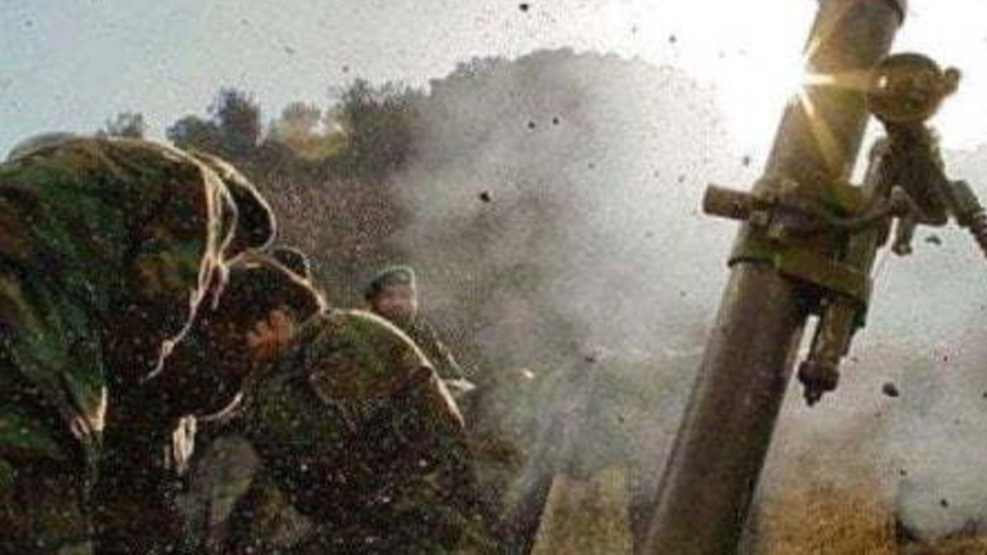 Бойовики на Донбасі влучили міною в житловий будинок