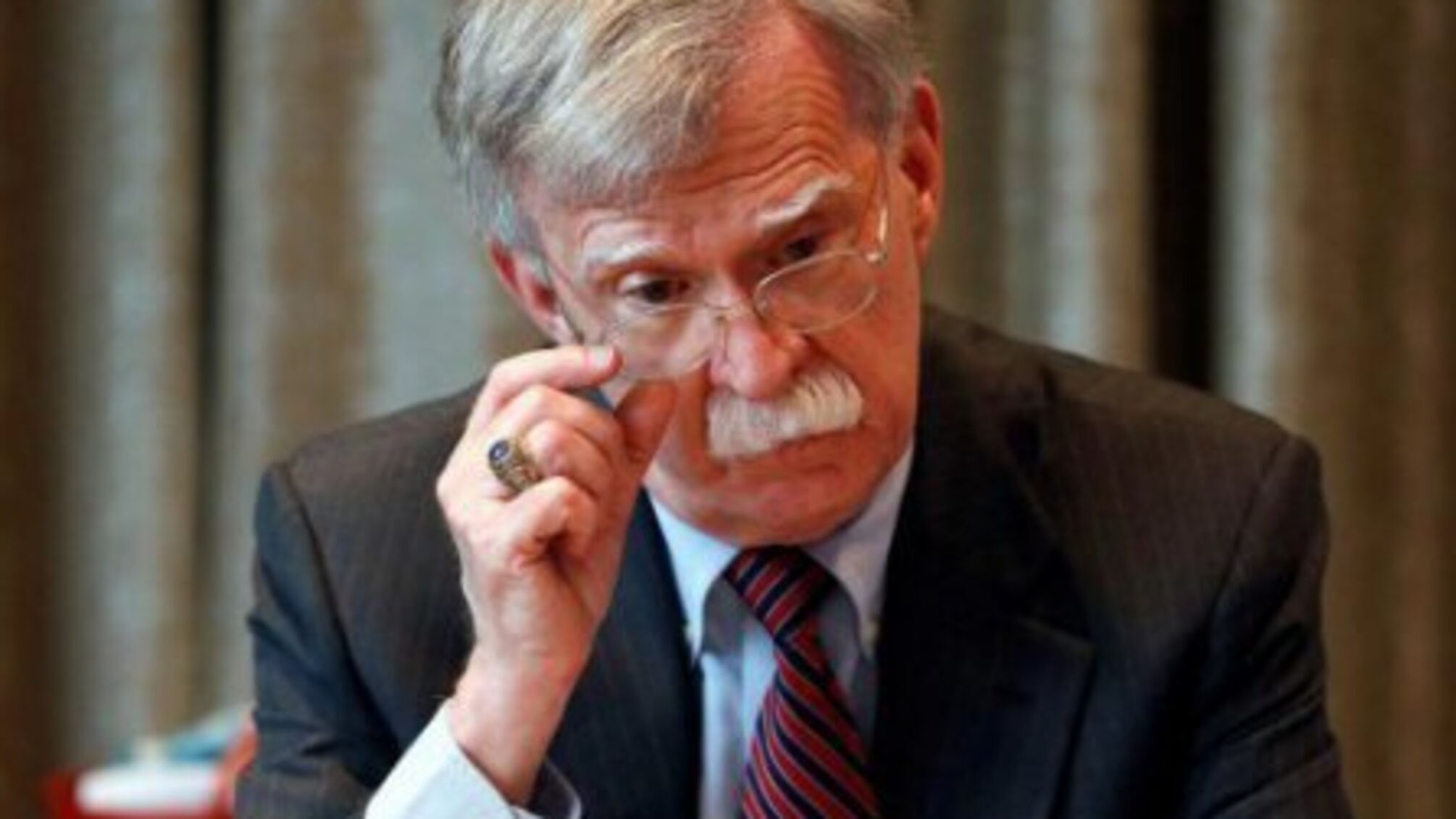 "Він не буде голосувати ні за Трампа, ні за Байдена" - речниця Болтона