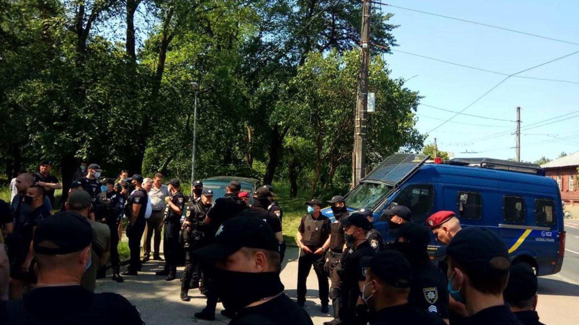 Поліцейські затримали групу осіб, причетних до сутички на Болдиних горах у Чернігові (ОНОВЛЕНО)