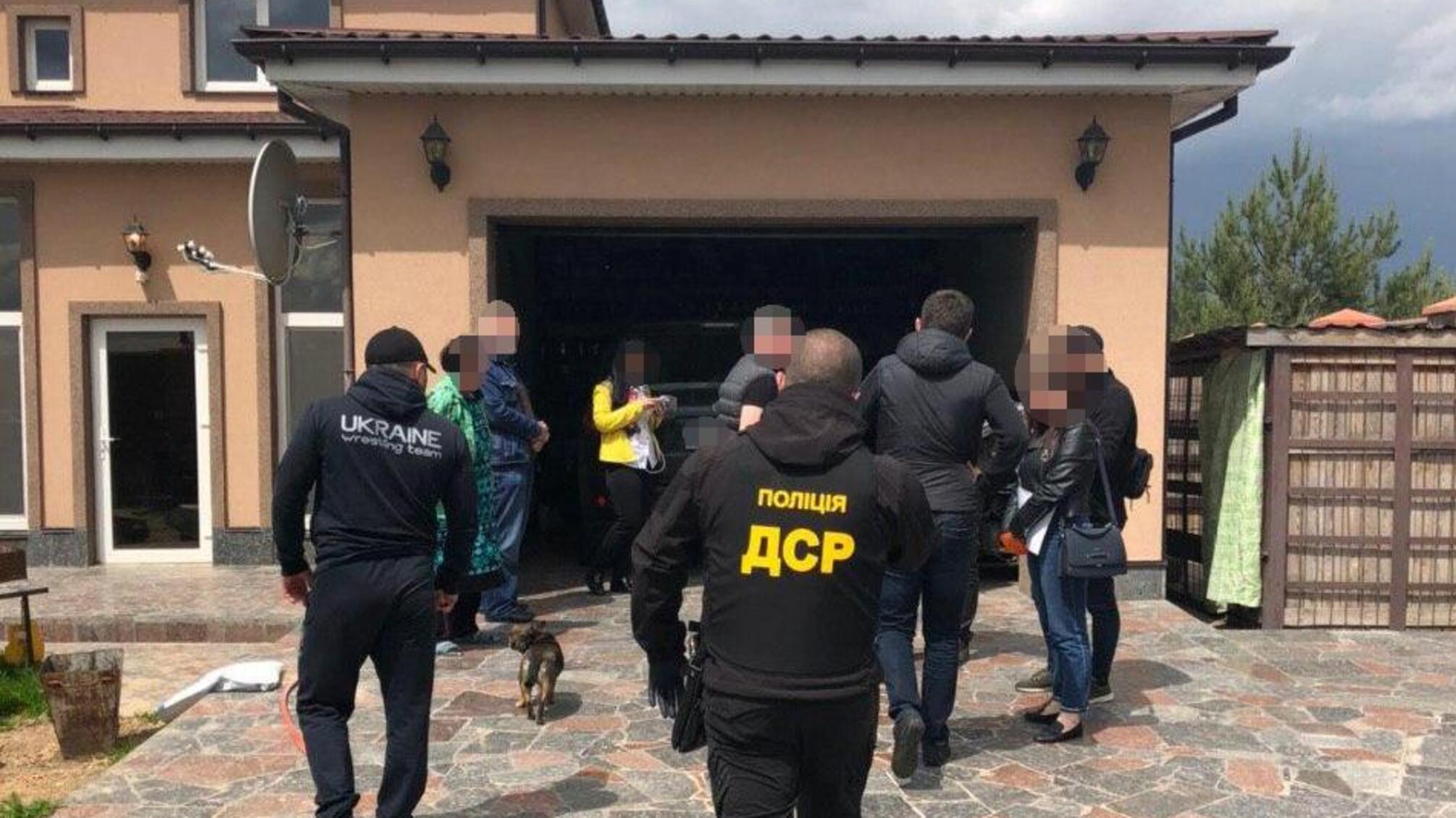 В учасників перестрілки у Броварах поліція провела санкціоновані обшуки