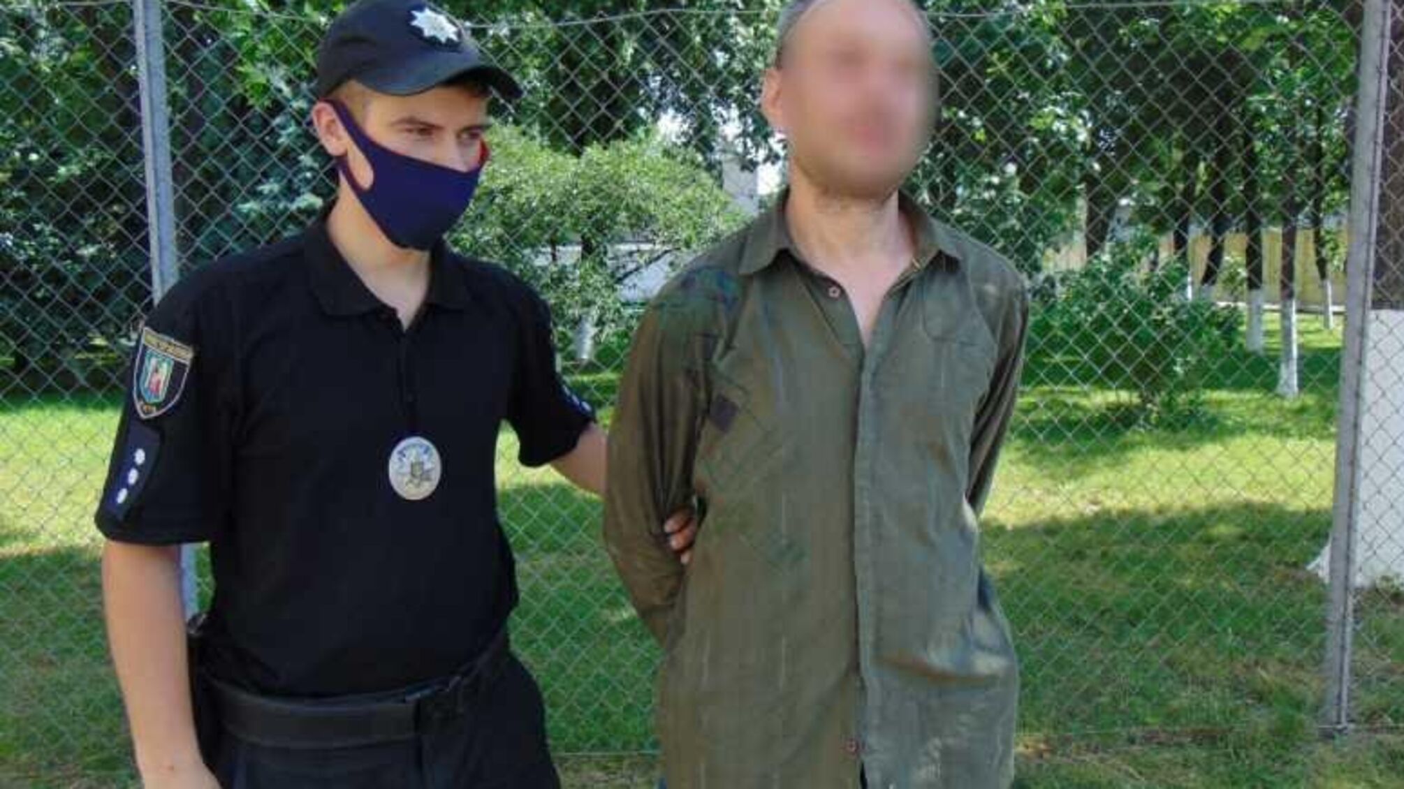 Столичні поліцейські затримали чоловіка, який намагався підірвати будинок