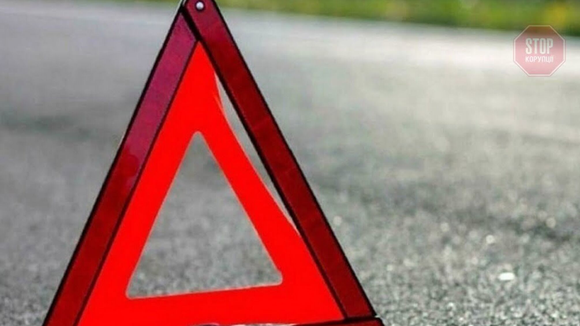 На Івано-Франківщині дитина на велосипеді врізалася в автівку