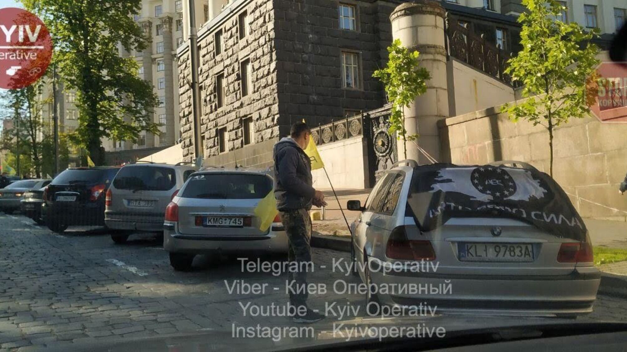 Під Кабміном мітингують 'євробляхери' - подробиці (фото)