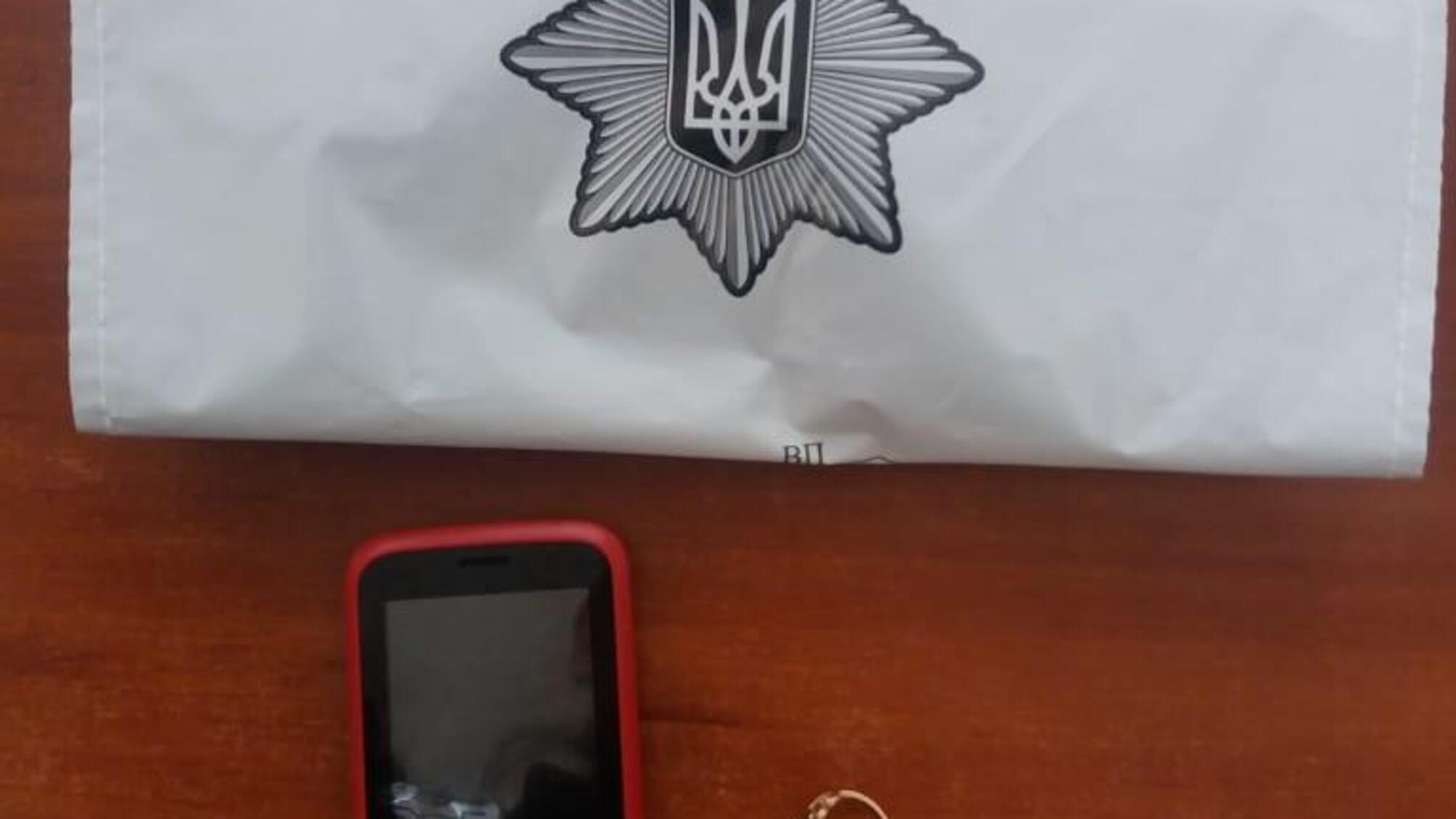 Лиманські поліцейські затримали громадянина сусідньої держави за підозрою у розбійному нападі на 27-річну жительку району