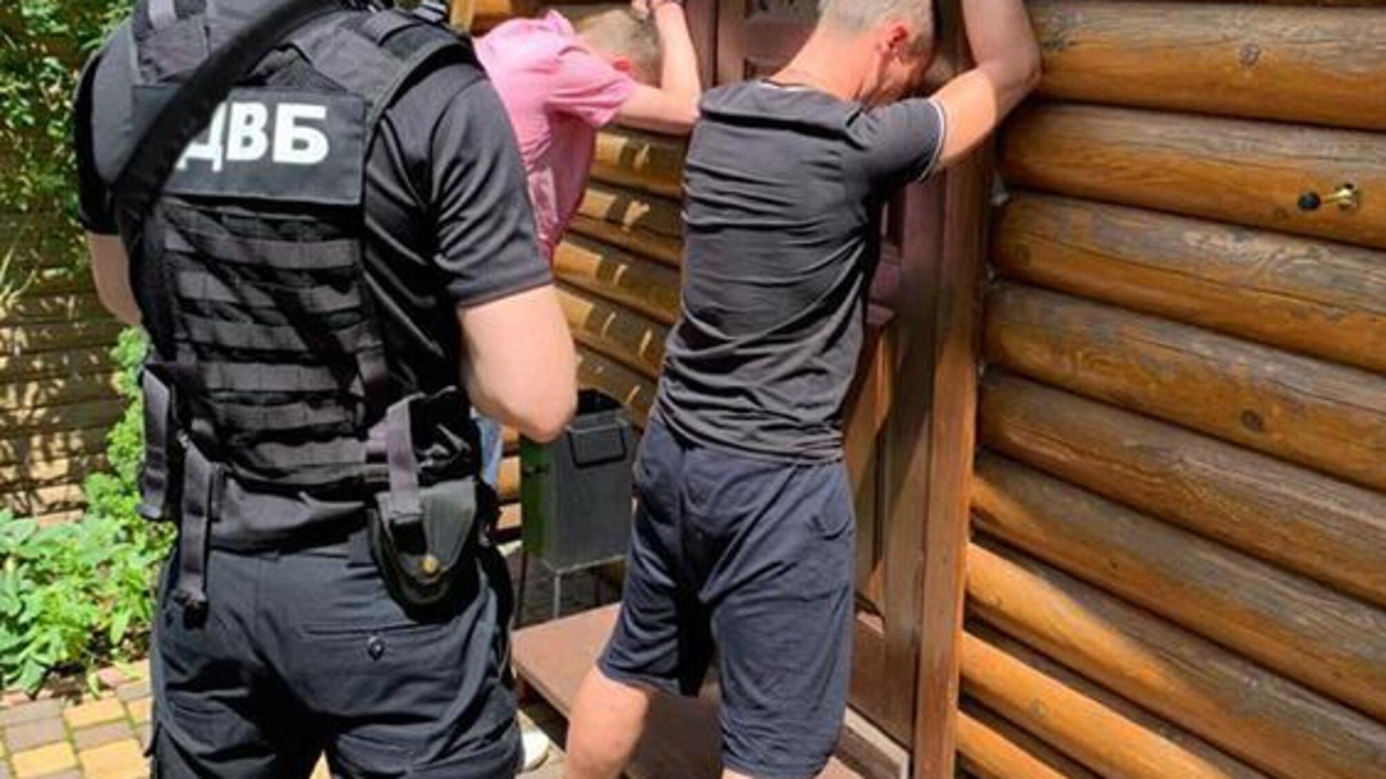 Внутрішня безпека поліції викрила організовану злочинну групу шахраїв