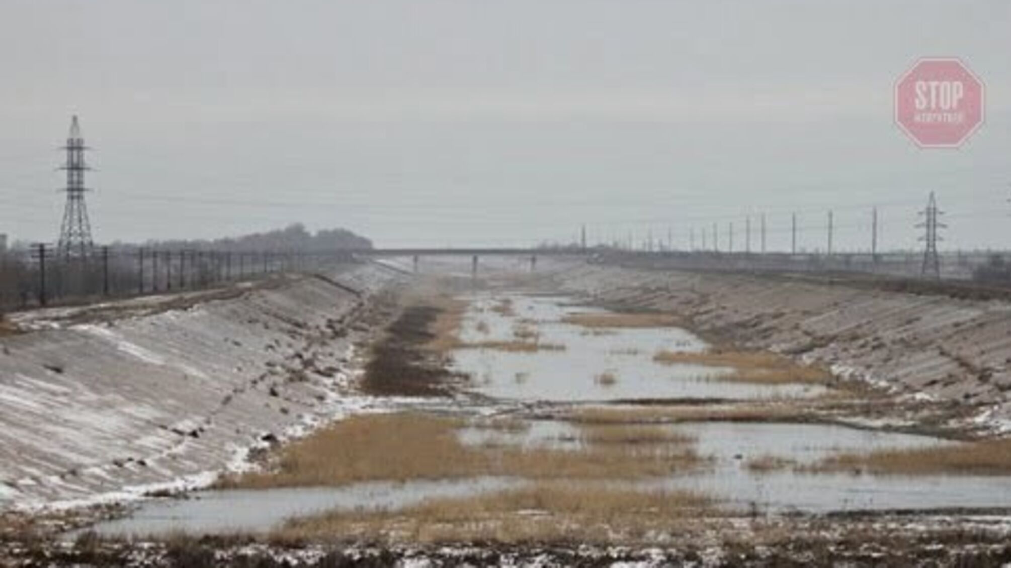 'Ніхто не буде допомогати Росії постачати воду з України в Крим' - Кулеба